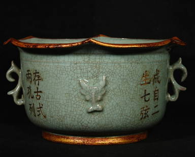 Chinese ru kiln porcelain incense burner Song dynasty: Size: Width 19.5 cm - Height 10.5 cm Materials: Porcelain Time Period: Song dynasty Manufactured Date: 10th-c Period Origin: China