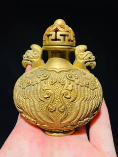 Chinese gilt copper snuff bottle Ming dynasty Xuande Mark & Period: Size: Height 8.5 cm - Width 6.5 cm Materials: Gilt Copper Time Period: Ming dynasty Manufactured Date: Xuande Mark & Period Origin: China