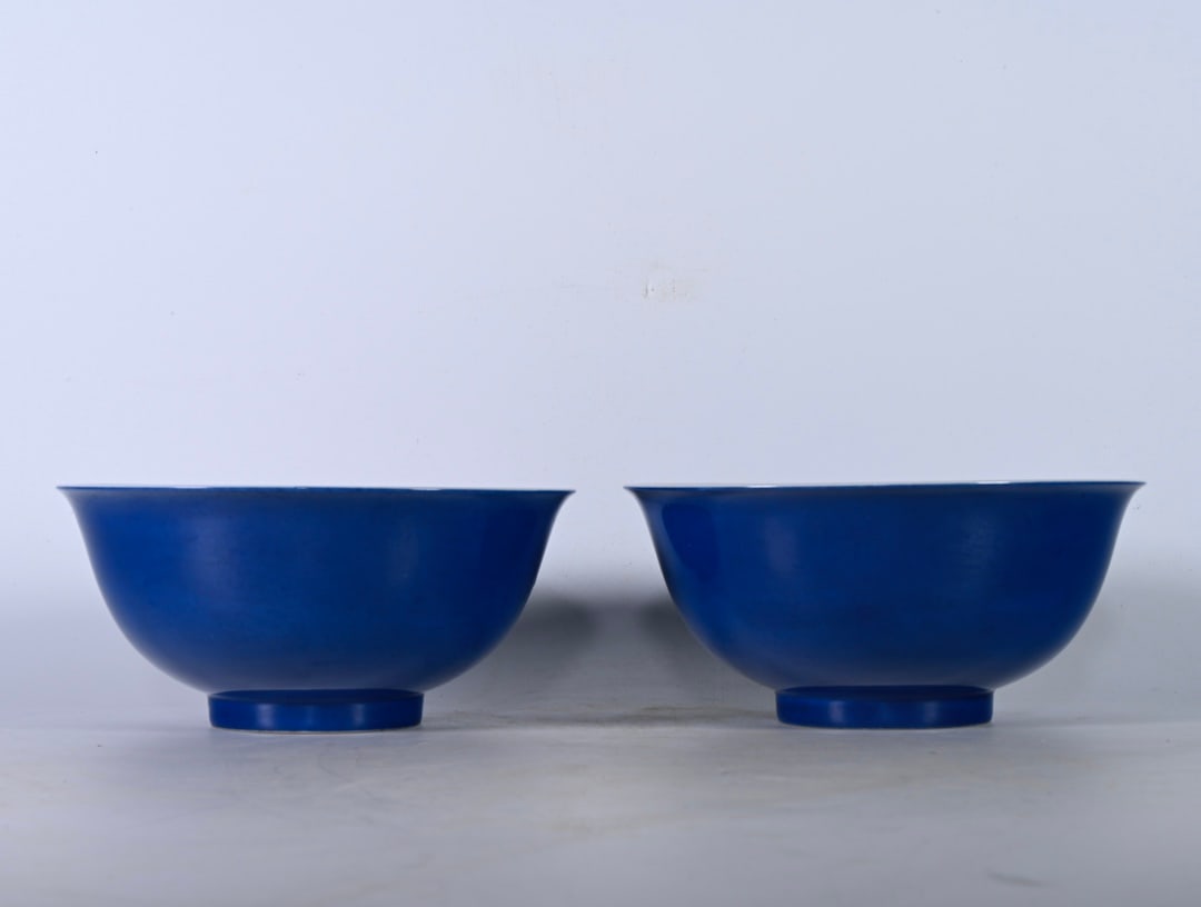 Chinese blue glaze porcelain bowl pair Qing dynasty Yongzheng Mark & Period (1 of 9)