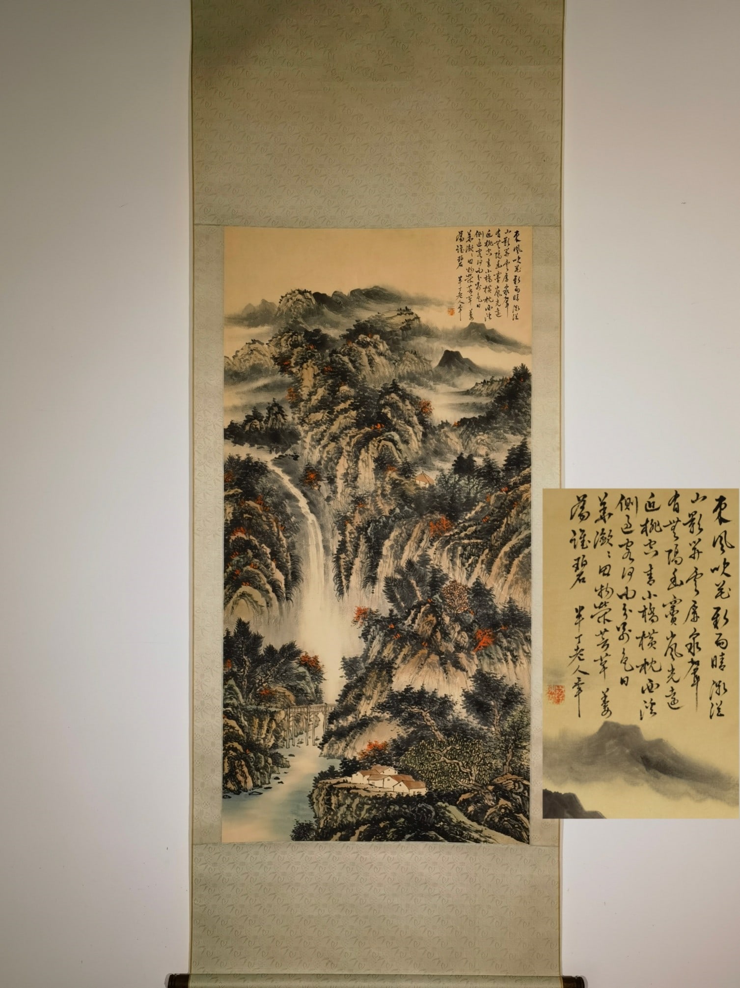 Chinese scroll painting Qing dynasty Chen Banding: Size: Height 136 cm - Width 69 cm Materials: ink color and paper Time Period: Qing dynasty Manufactured by: Chen Banding Origin: China Chen Banding's landscape scroll on paper. Chen Banding (May 14, 1