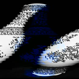 Rare Chinese blue and white porcelain vase Qing dynasty Yongzheng Mark & Period