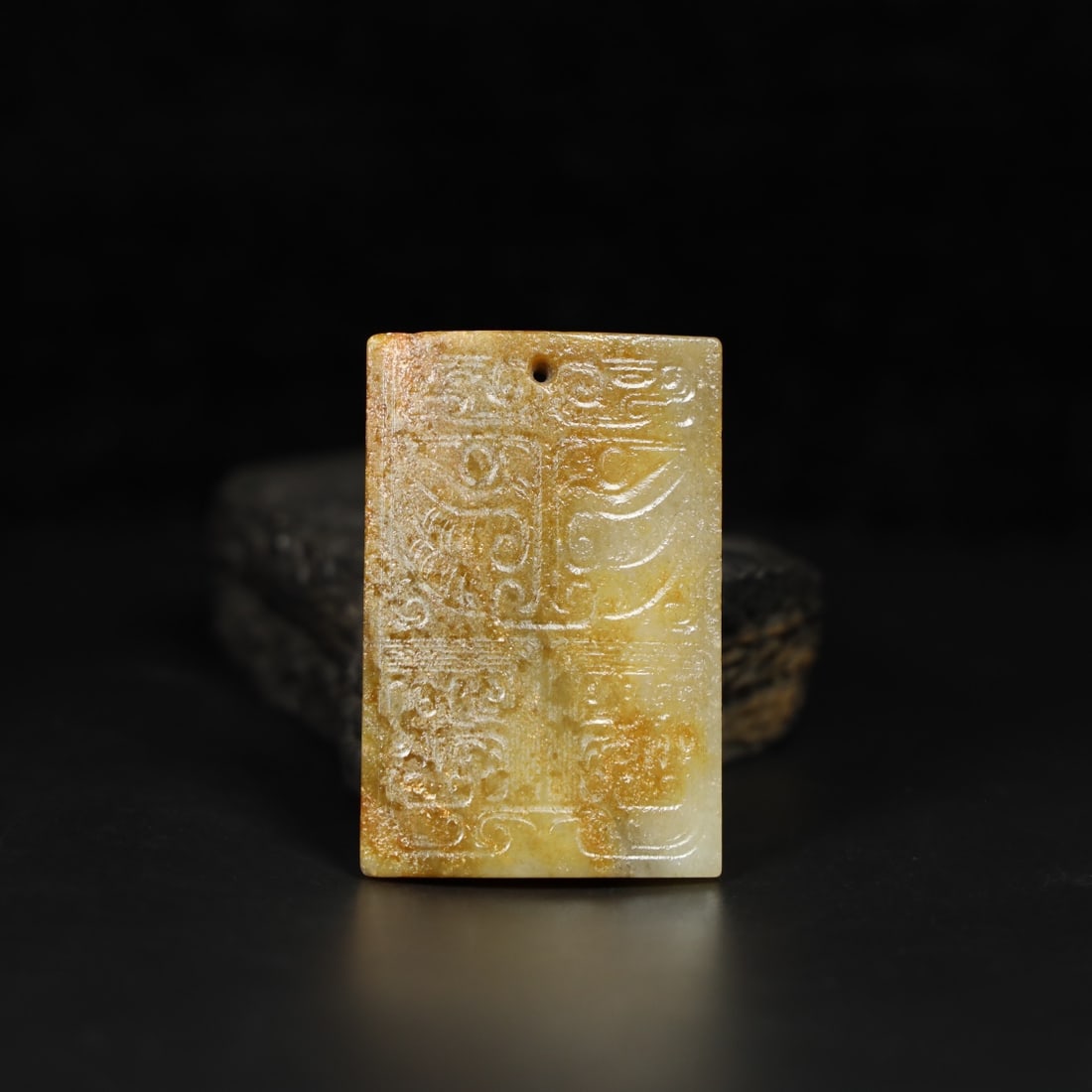 Chinese natural jade carved ornaments Qing dynasty: Size: Height 6.8 cm - Width 4 cm Materials: Natural Jade Time Period: Qing dynasty Manufactured Date: Qianlong Period Object: Chinese Antique ⛨ Purchase With Confidence ✔ Verified A