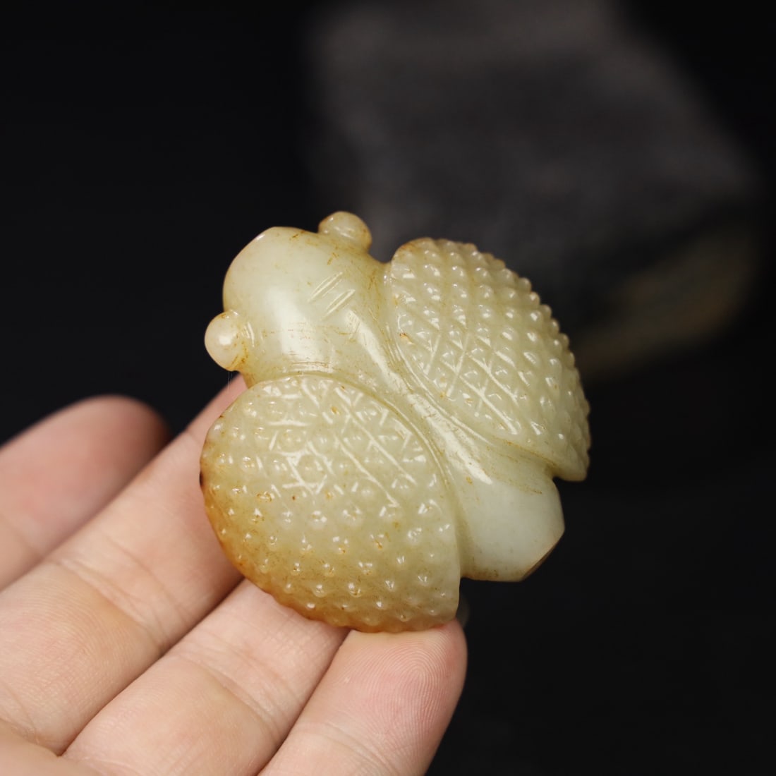 Chinese natural jade carved ornaments Qing dynasty: Size: Height 5 cm - Width 1.9 cm Materials: Natural Jade Time Period: Qing dynasty Manufactured Date: Qianlong Period Object: Chinese Antique ⛨ Purchase With Confidence ✔ Verified A