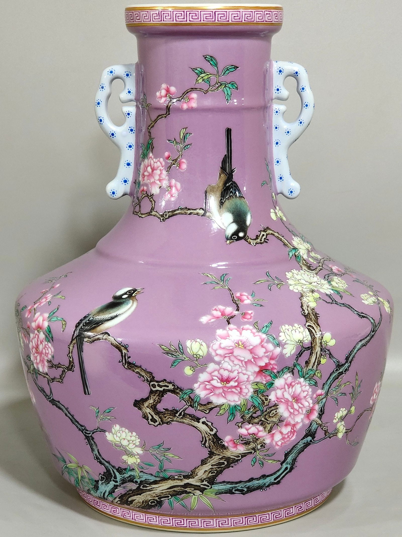 Chinese famille rose porcelain vase Qing dynasty Yongzheng Mark & Period (1 of 8)