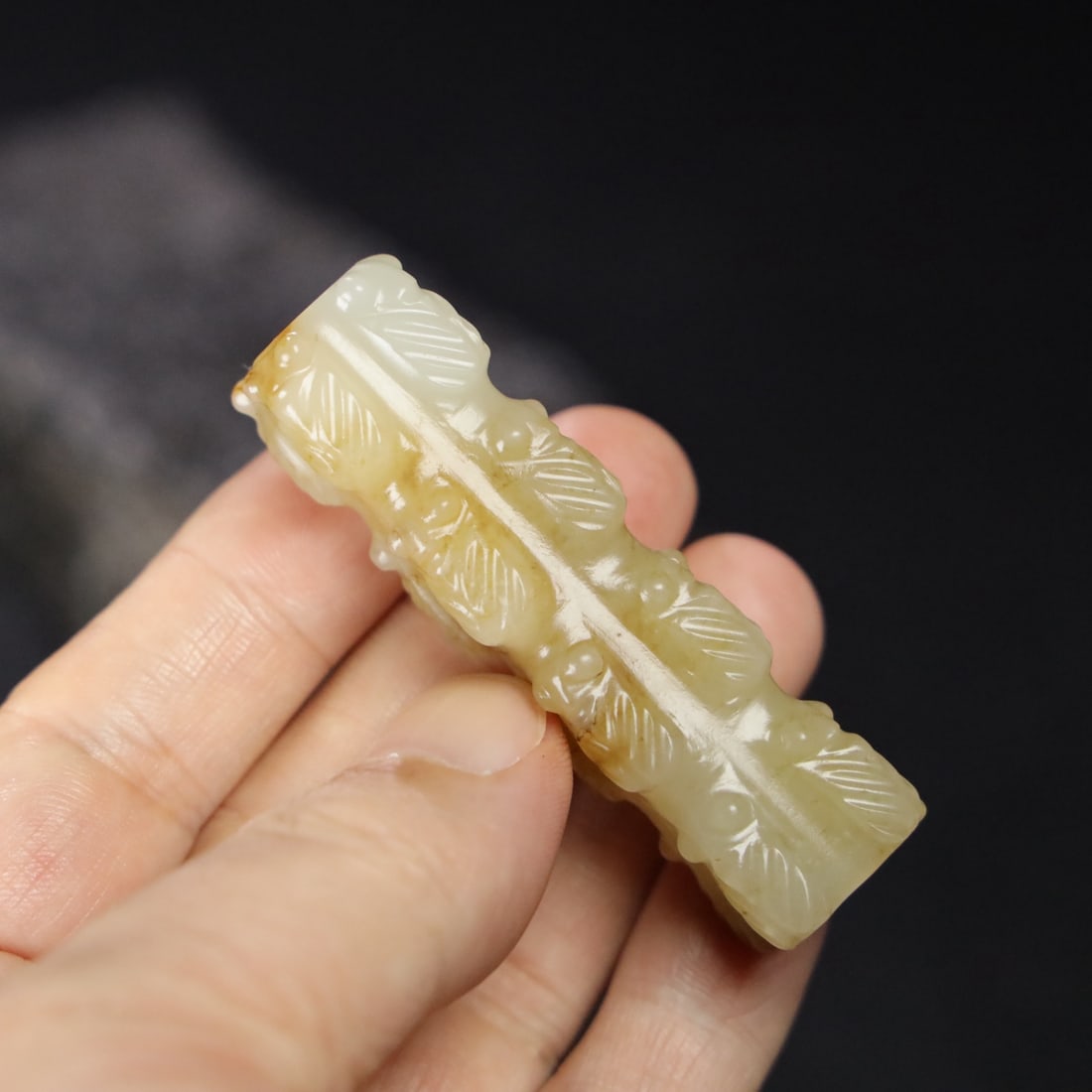 Chinese natural jade carved ornaments Qing dynasty: Size: Height 6.8 cm - Width 1.8 cm Materials: Natural Jade Time Period: Qing dynasty Manufactured Date: Qianlong Period Object: Chinese Antique ⛨ Purchase With Confidence ✔ Verified