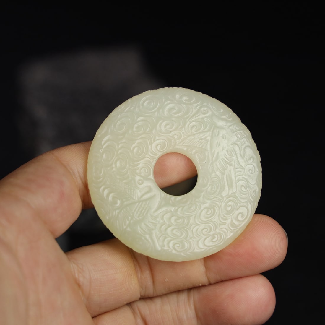 Chinese natural jade carved ornaments Qing dynasty: Size: Height 5.3 cm - Width 0.6 cm Materials: Natural Jade Time Period: Qing dynasty Manufactured Date: Qianlong Period Object: Chinese Antique ⛨ Purchase With Confidence ✔ Verified