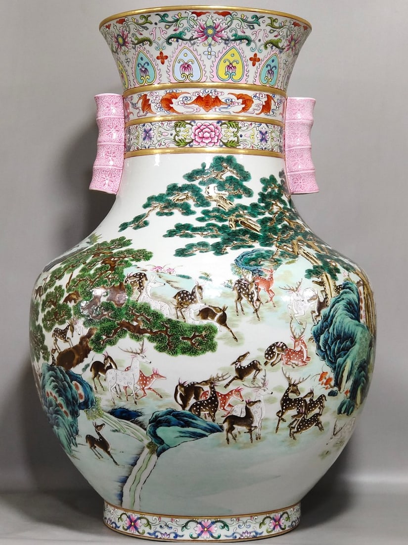 Very Rare and Huge Chinese famille rose porcelain vase Qing dynasty Qianlong Mark & Period: Size: Height 55 cm - Width 36 cm Materials: Porcelain Time Period: Qing dynasty Manufactured Date: Qianlong Mark & Period Object: Chinese Antique ⛨ Purchase With Confidence ✔ Verifi