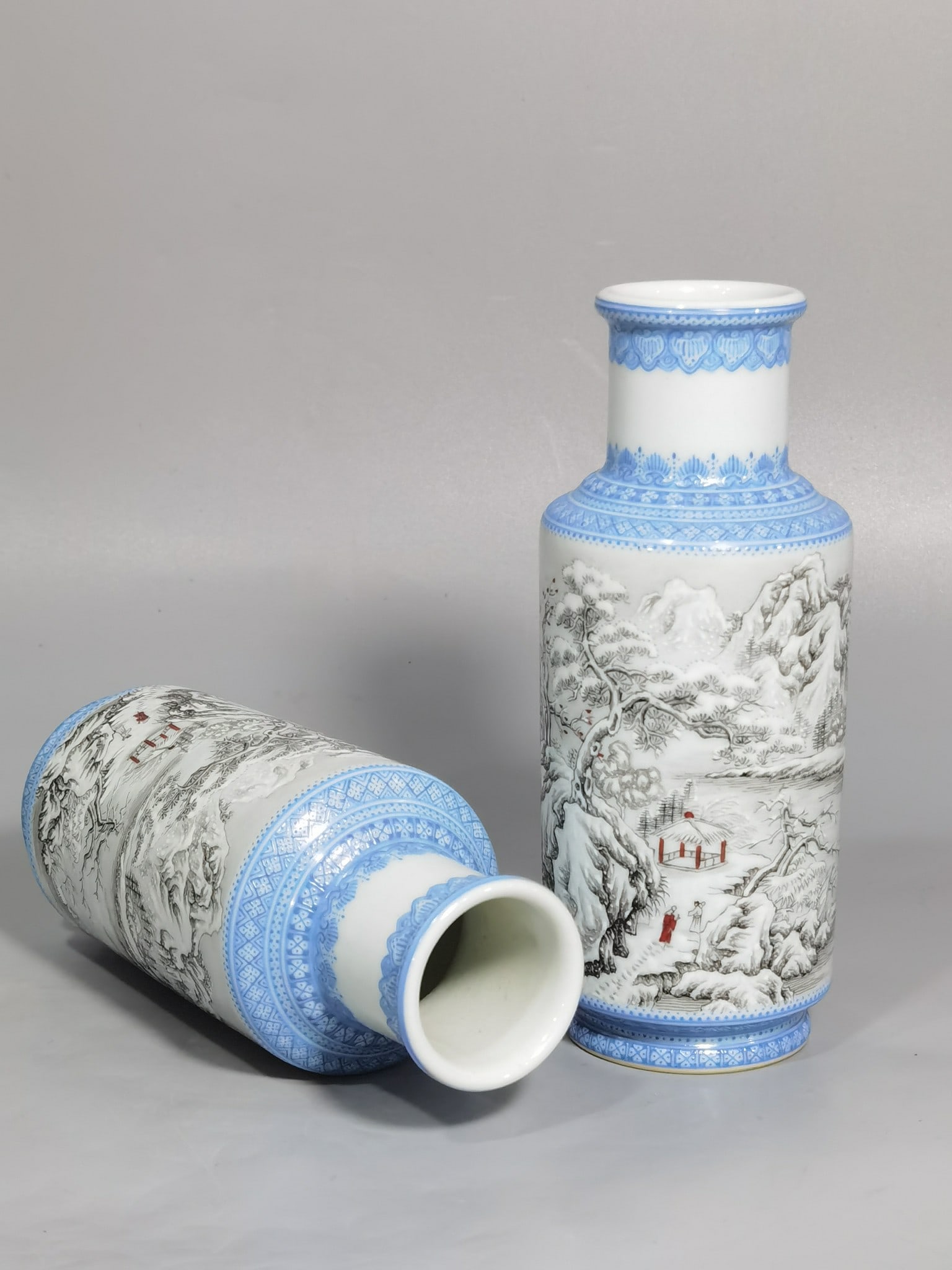 Chinese famille rose porcelain vase pair Qing dynasty Qianlong Mark & Period (1 of 9)
