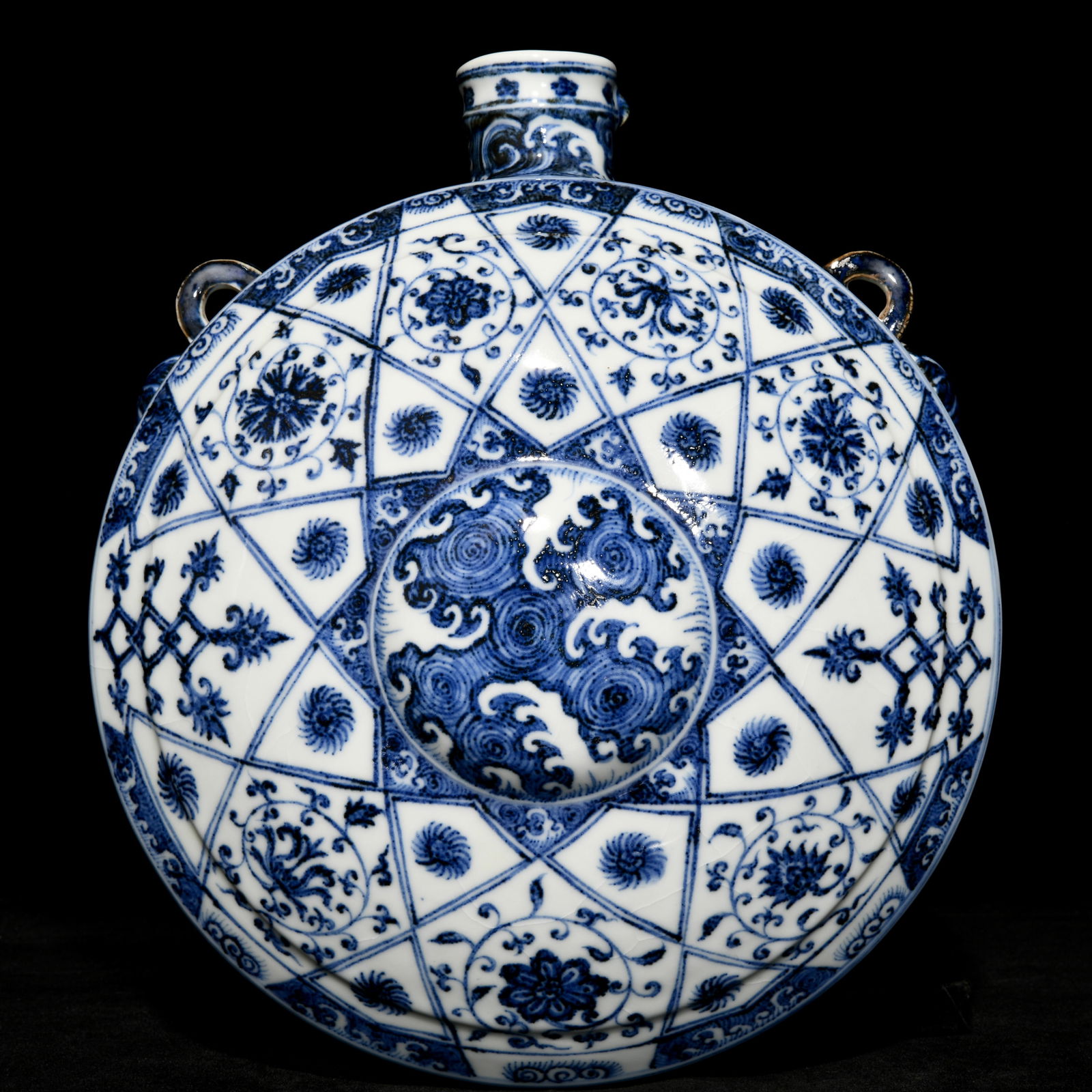 Chinese blue and white porcelain vase Ming dynasty Yongle Mark & Period (1 of 9)