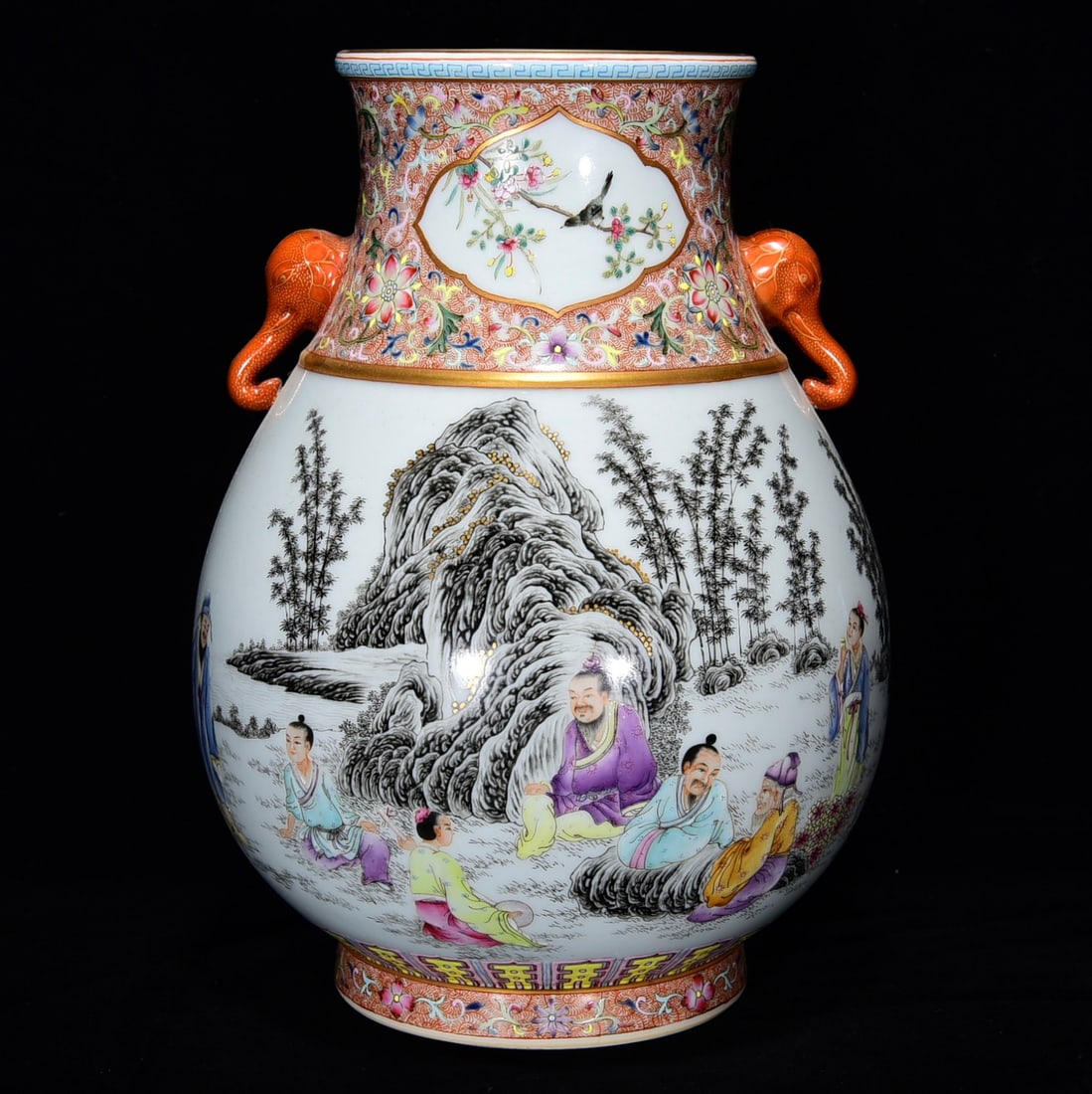Chinese famille rose porcelain vase Qing dynasty Qianlong Mark & Period (1 of 9)