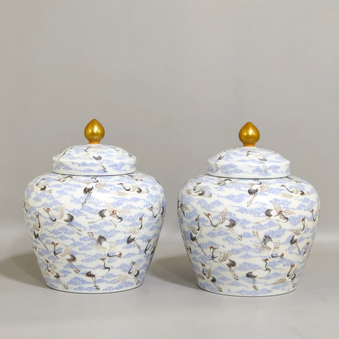 Chinese famille rose porcelain jar pair Qing dynasty Qianlong Mark & Period (1 of 9)