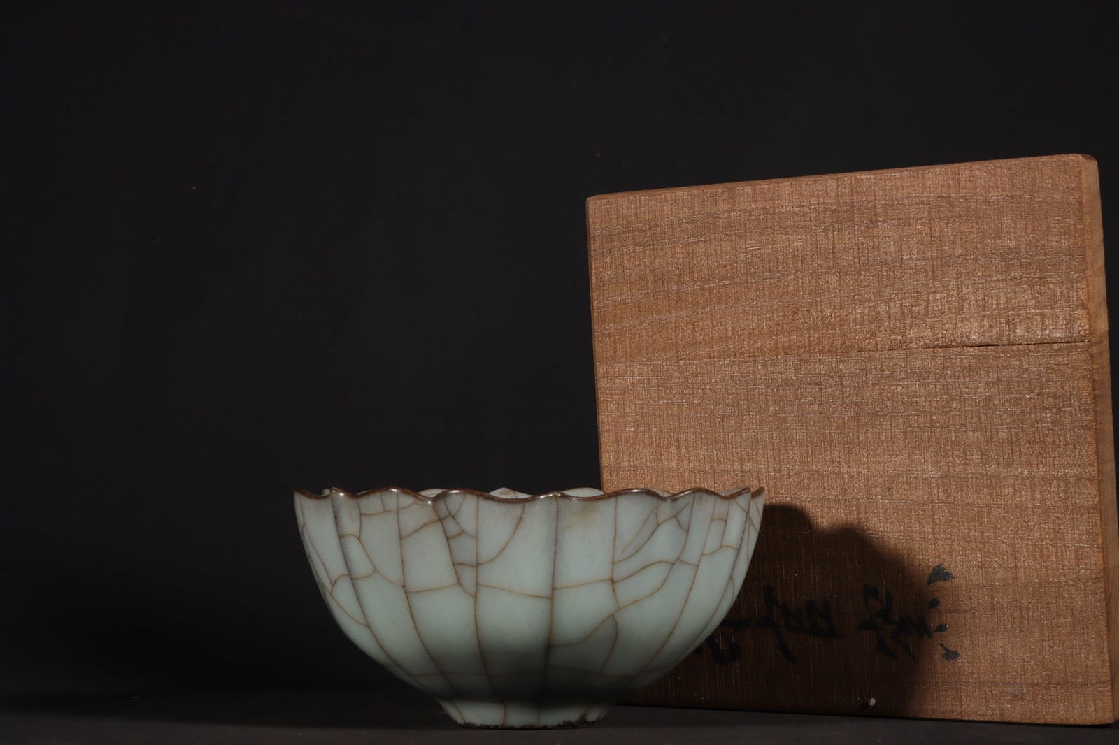 Chinese guan kiln porcelain bowl Song dynasty: Size: Width 9.5 cm - Height 5 cm Materials: Porcelain Time Period: Song dynasty Manufactured Date: 10th-c Period Object: Chinese Antique ⛨ Purchase With Confidence ✔ Verified Auctio