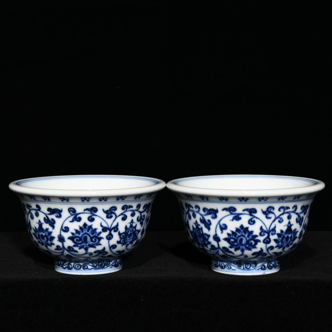 Chinese blue and white porcelain bowl pair Ming dynasty Yongle Mark & Period (1 of 9)