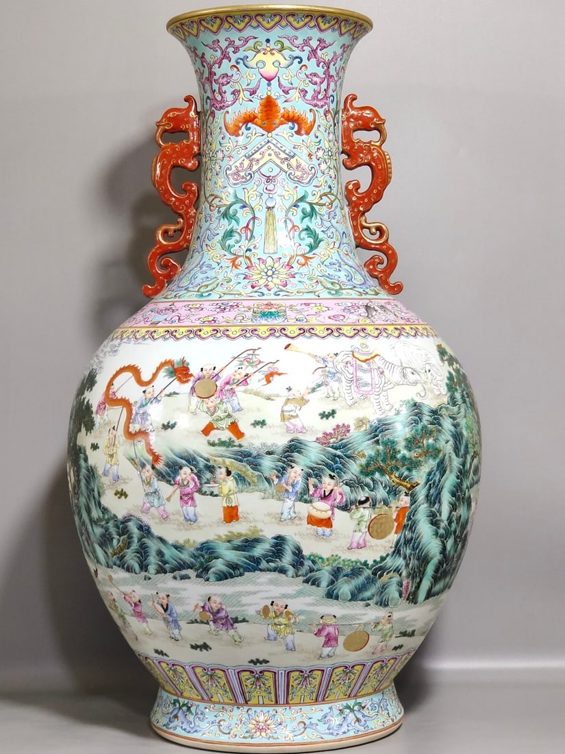 Rare and Huge Chinese famille rose porcelain vase Qing dynasty Qianlong Mark & Period (1 of 9)