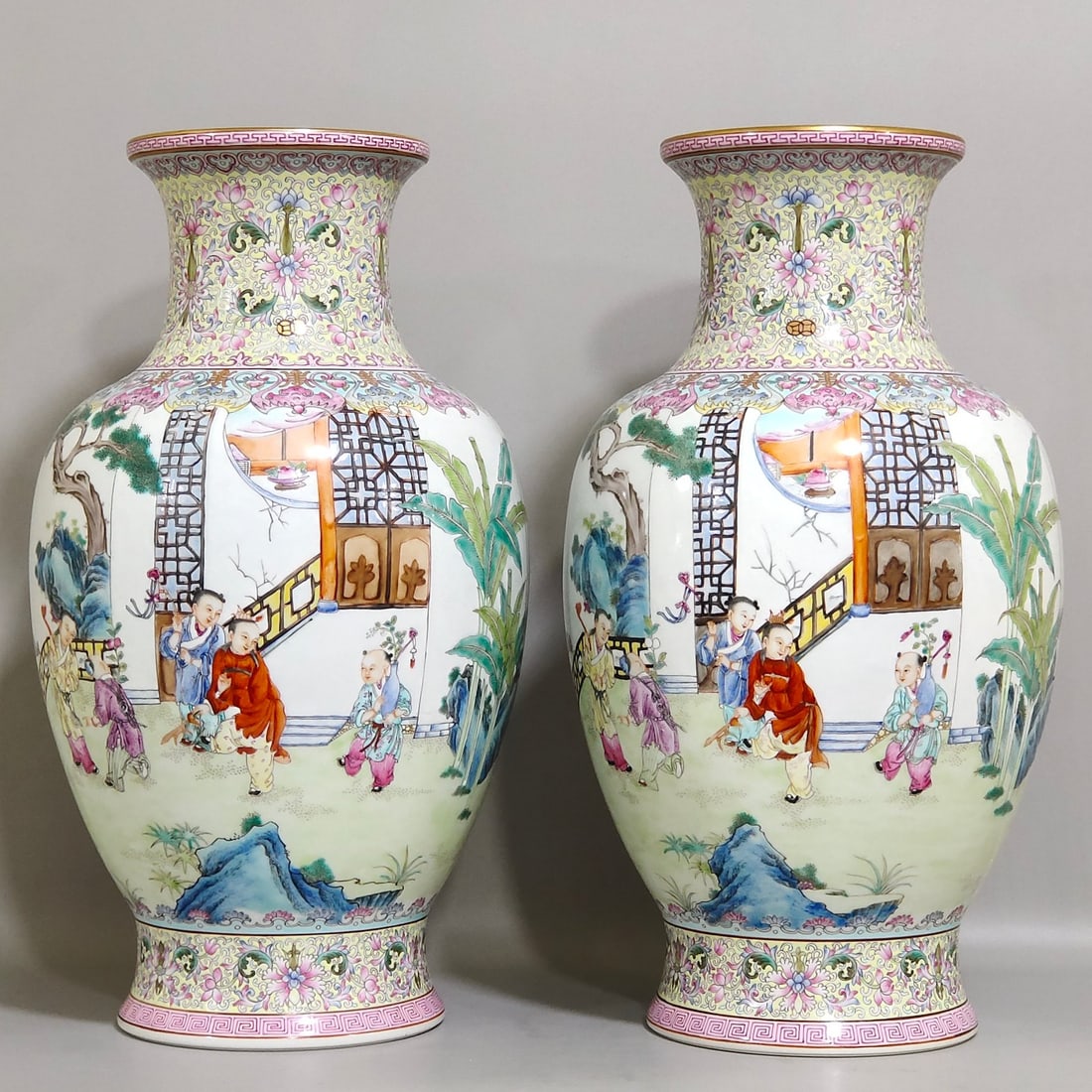 Chinese famille rose porcelain vase pair Qing dynasty Qianlong Mark & Period (1 of 9)