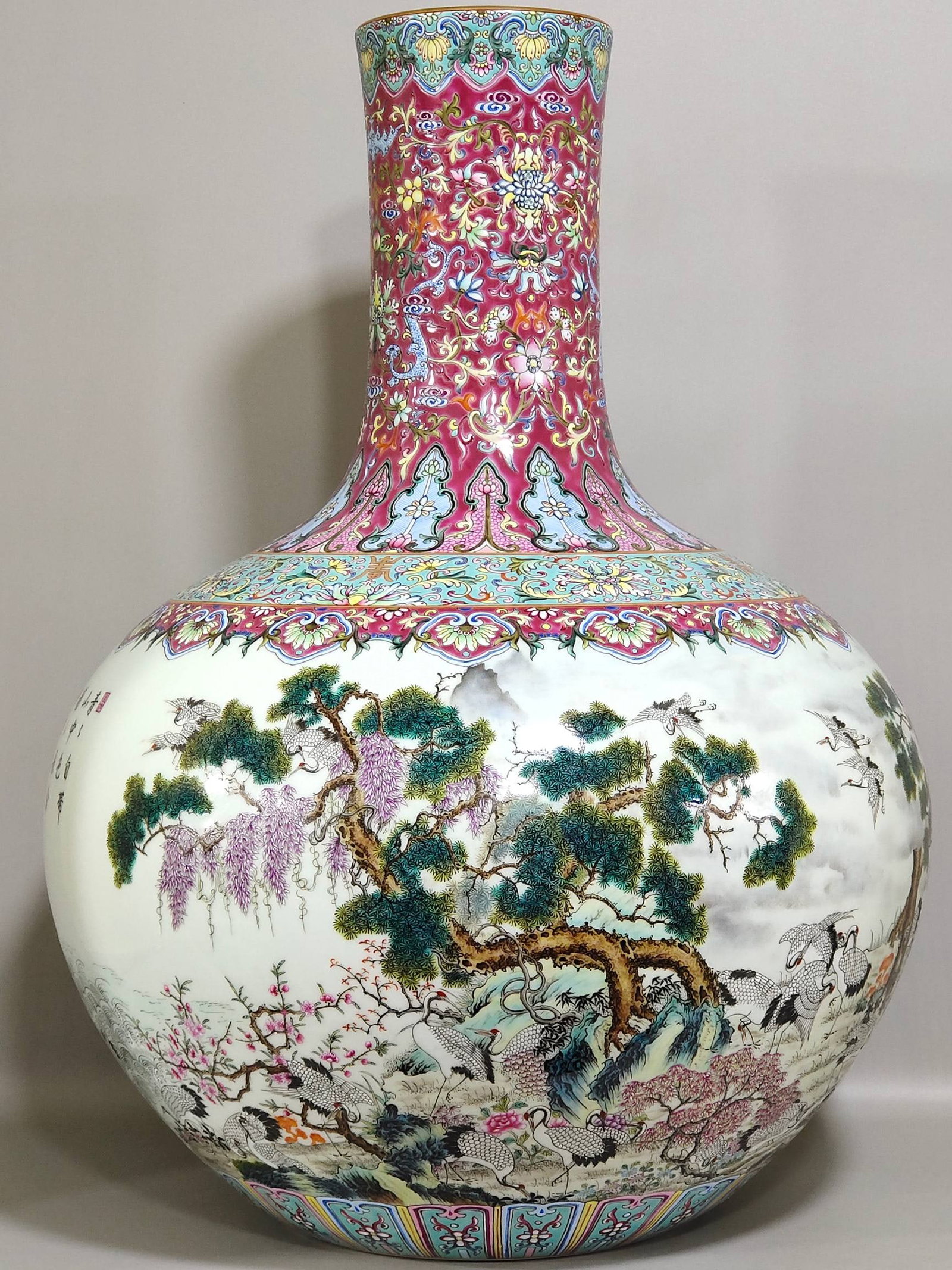 Very RARE Chinese famille rose porcelain vase Qing dynasty Qianlong Mark & Period (1 of 9)