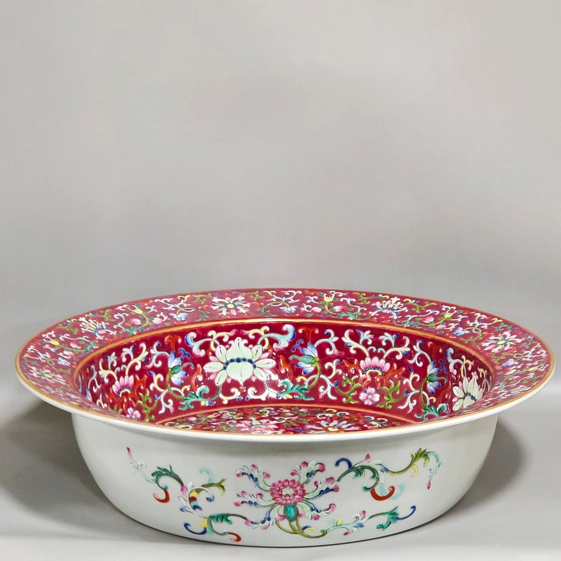 Chinese famille rose porcelain dish plate Qing dynasty Qianlong Mark & Period (1 of 9)