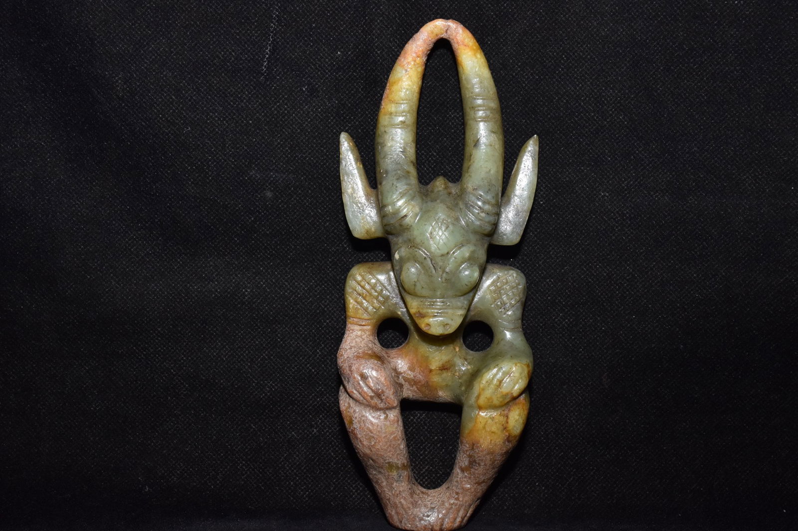 Chinese Hongshan culture jade carved ornaments: Size: Height 18.5 cm - Width 7 cm Materials: Natural Jade Time Period: Hongshan Culture Manufactured Date: 3000-BC Object: Chinese Antique ⛨ Purchase With Confidence ✔ Verified Auct