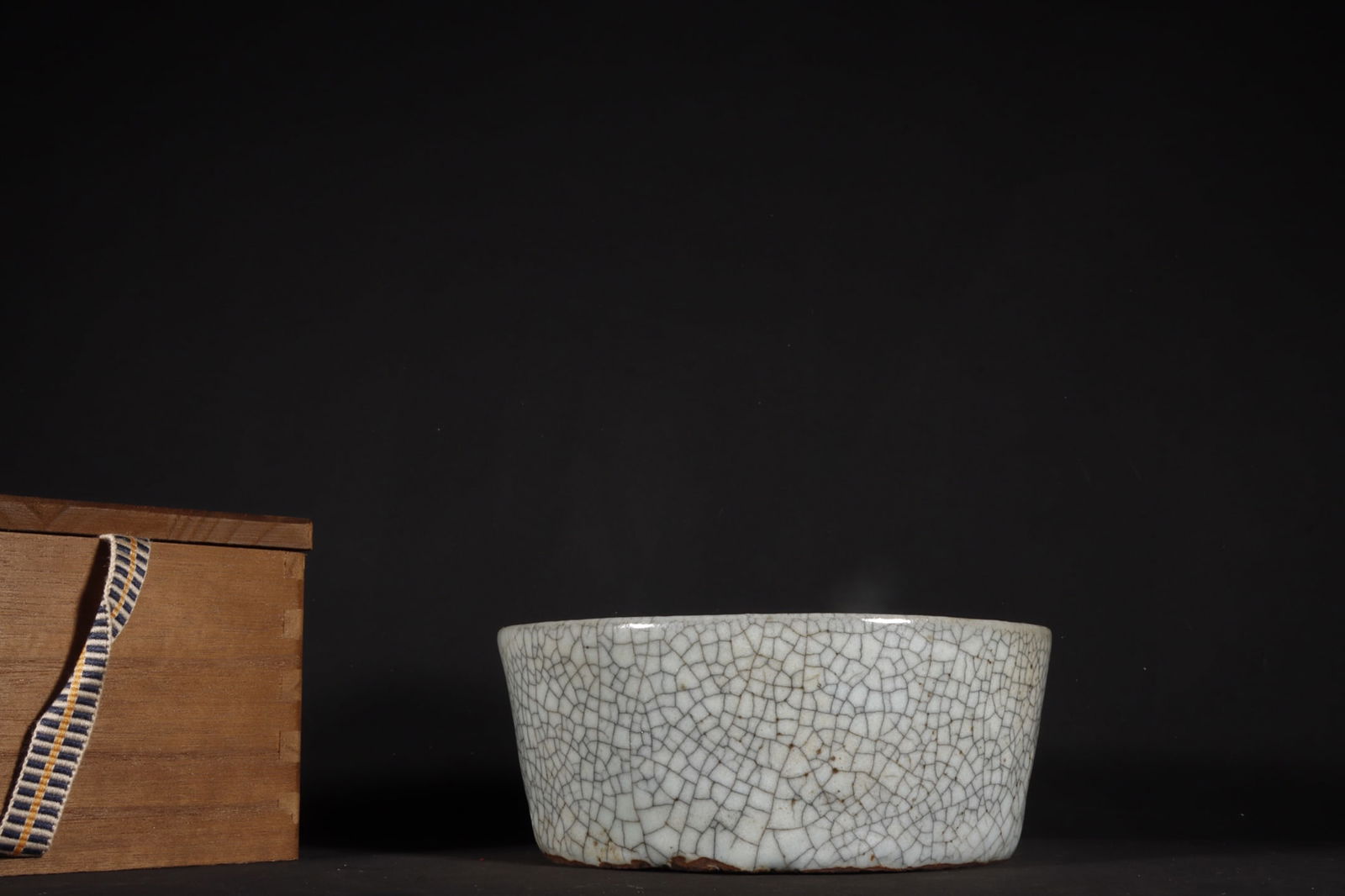 Chinese official kiln porcelain washer Song dynasty (1 of 9)