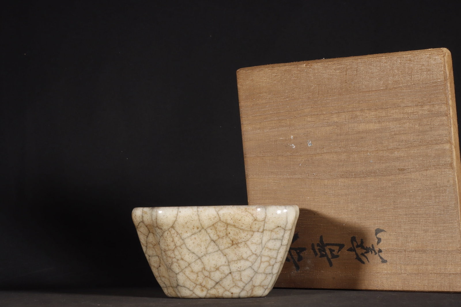 Chinese ge kiln porcelain bowl Song dynasty (1 of 9)