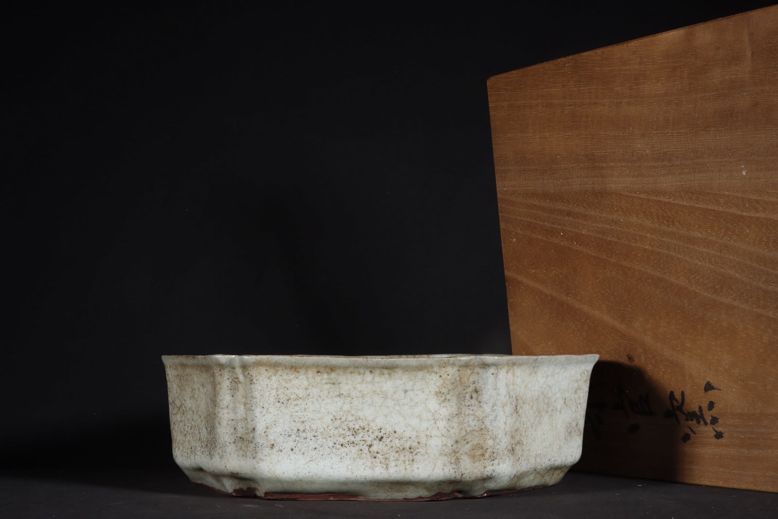 Chinese guan kiln porcelain washer Song dynasty (1 of 9)