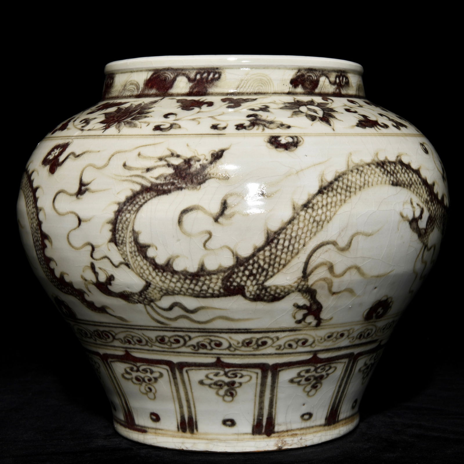 Chinese red and white porcelain jar Yuan dynasty (1 of 9)