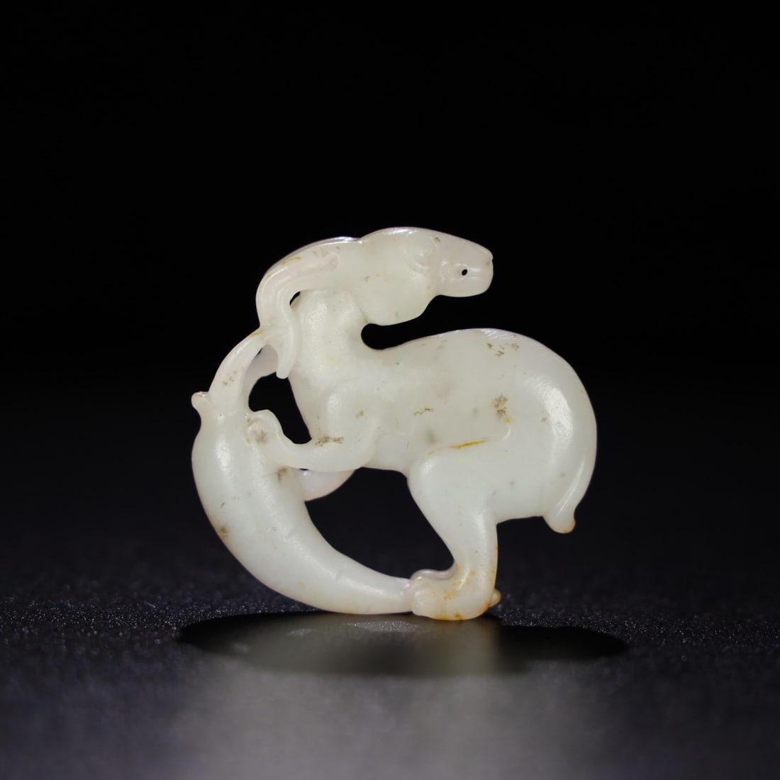 Chinese natural jade carved ornaments Qing dynasty (1 of 9)