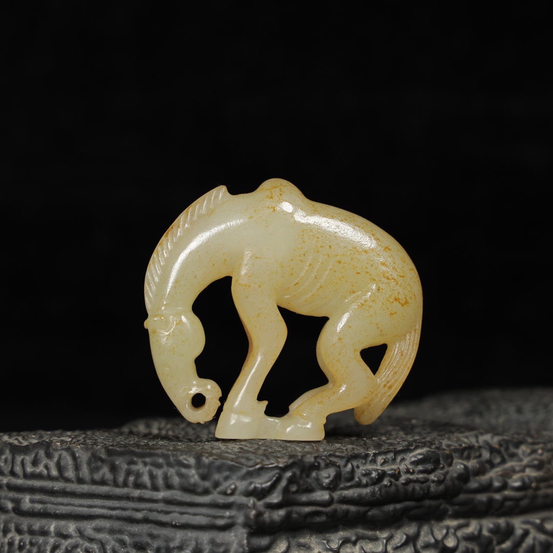 Chinese natural jade carved ornaments Qing dynasty: Size: Heigh 5.5 cm - Width 5.5 cm Materials: Natural Jade Time Period: Qing dynasty Manufactured Date: Qianlong Period Object: Chinese Antique ⛨ Purchase With Confidence ✔ Verified