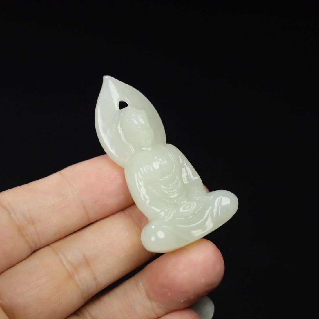 Chinese natural jade carved ornaments Qing dynasty (1 of 10)