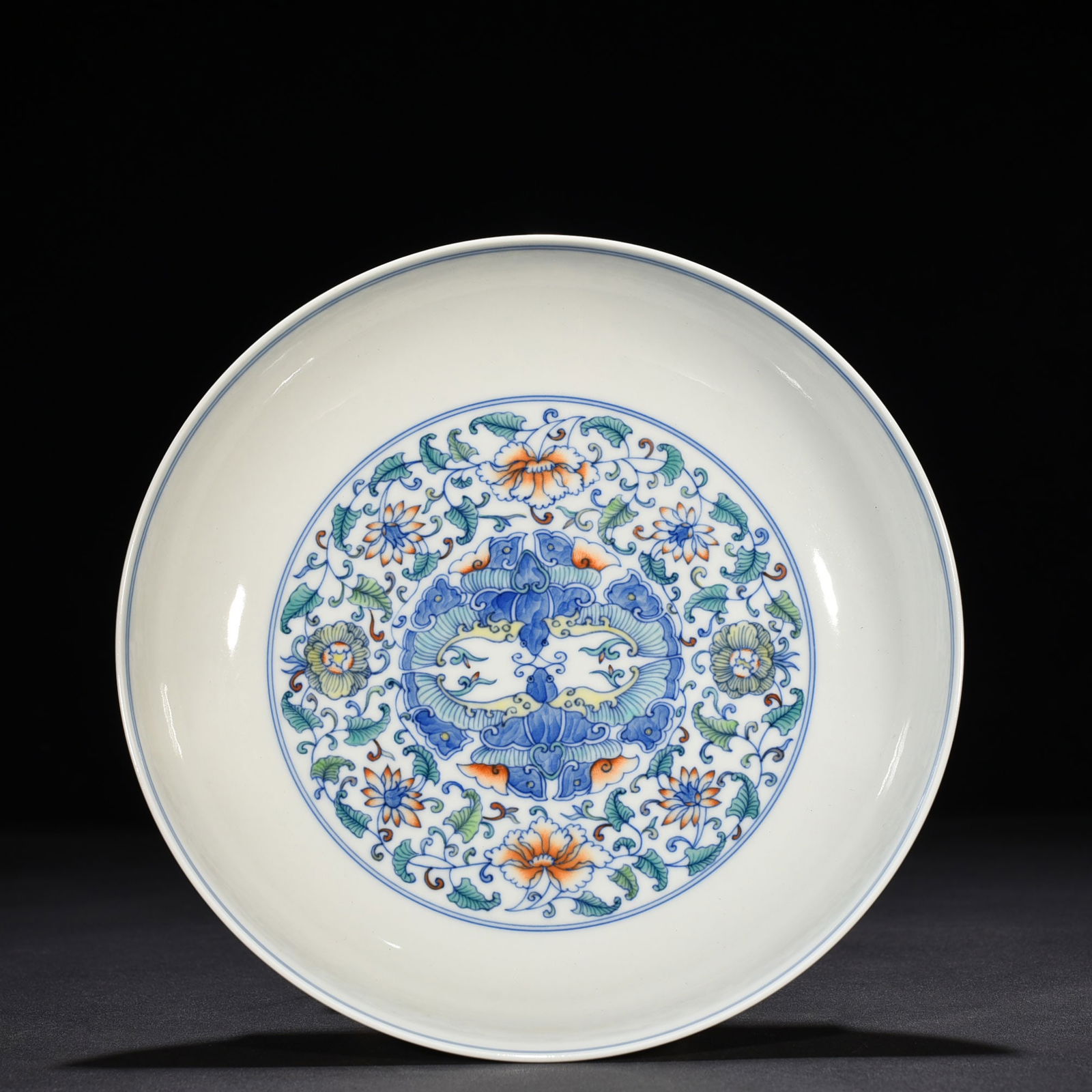 Chinese doucai porcelain plate Qing dynasty Yongzheng Mark & Period (1 of 6)