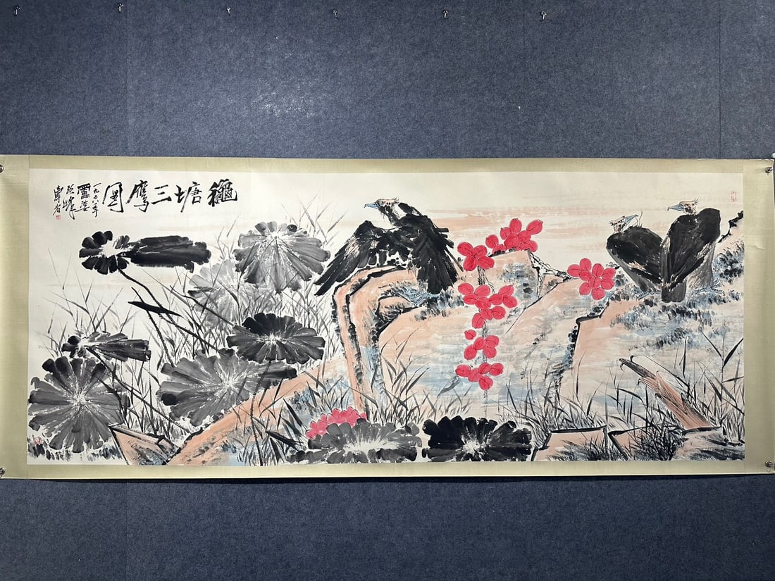 Chinese scroll painting Qing dynasty Pan Tianshou: Size: Height 400 cm - Width 160 cm Materials: Silk Time Period: Qing dynasty Manufactured by: Pan Tianshou Object: Chinese Antique A fine hand-painted 12-foot-long pine and eagle painting by Pan Tians