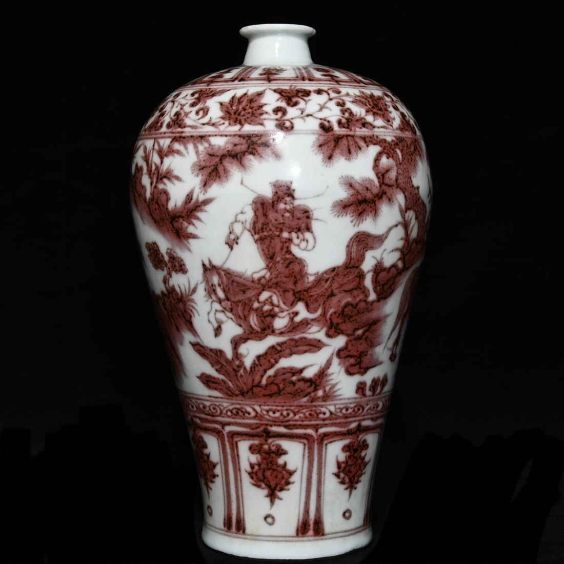 Yuan Dynasty underglaze red Xiao He Yue Chai Han Xin porcelain plum vase (1 of 9)