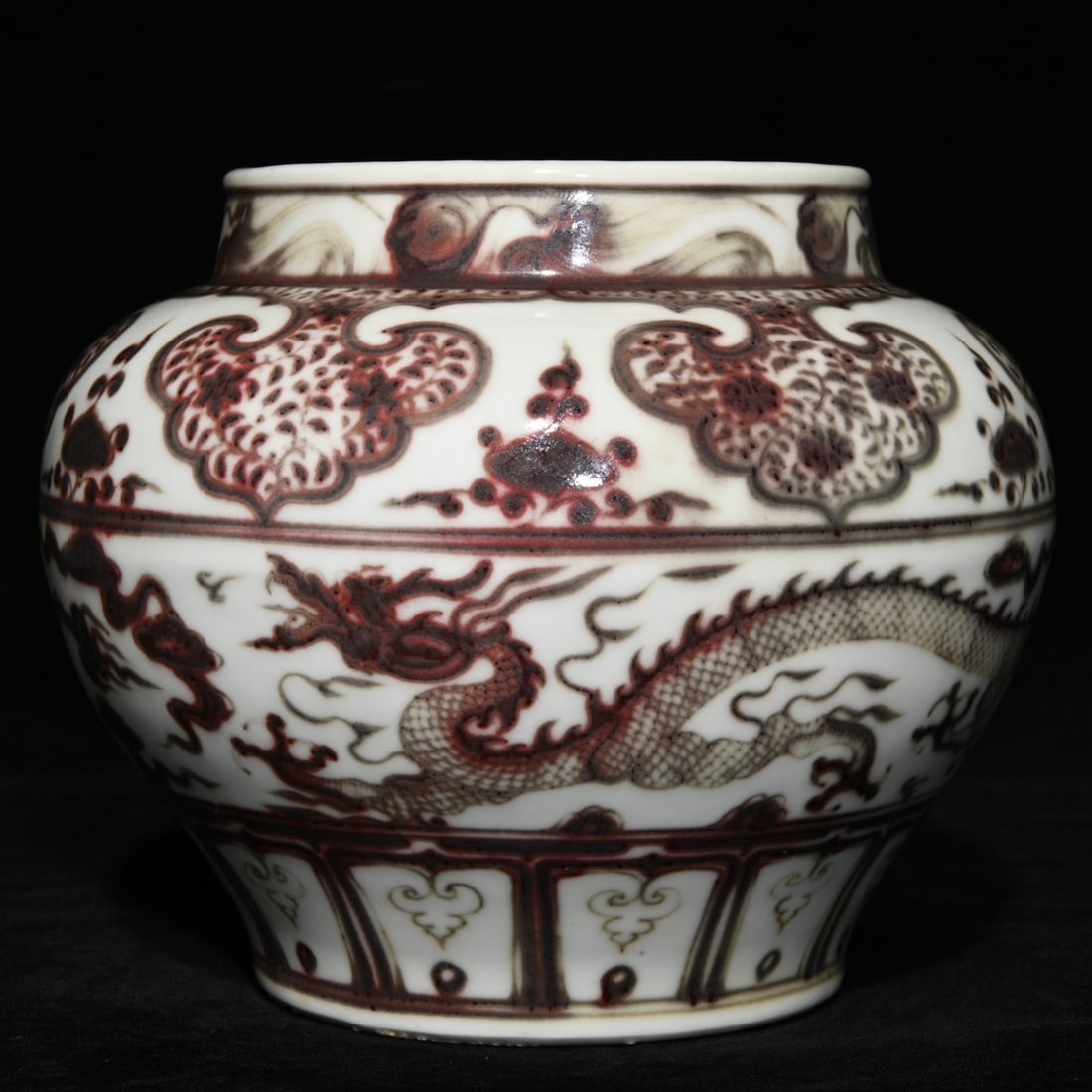 Chinese red and white porcelain jar Yuan dynasty (1 of 9)