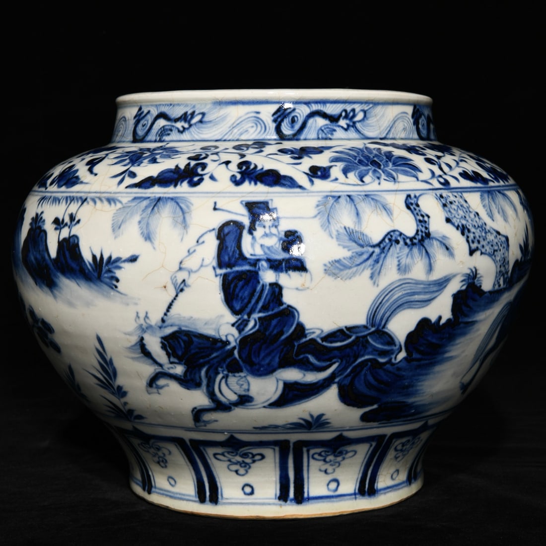 Chinese blue and white porcelain jar Yuan dynasty: Size: Height 26 cm - Width 33 cm Materials: Porcelain Time Period: Yuan dynasty Manufactured Date: 13th-c Period Object: Chinese Antique ⛨ Purchase With Confidence ✔ Verified Auctio