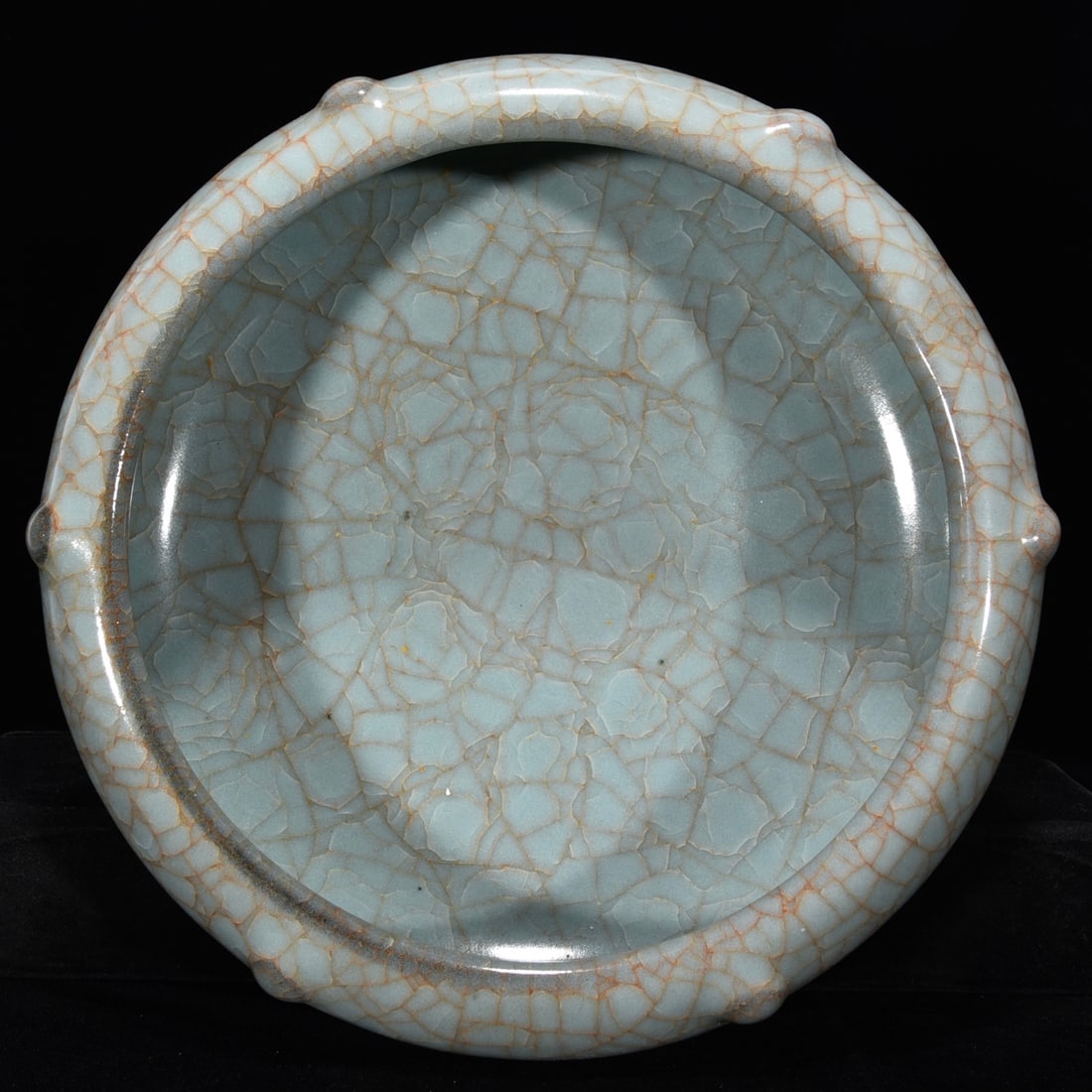 Song Dynasty Guan kiln ice crack washer: Size: Width 23 cm - Height 8 cm Materials: Porcelain Time Period: Song dynasty Manufactured Date: 10th-c Period Object: Chinese Antique ⛨ Purchase With Confidence ✔ Verified Auction