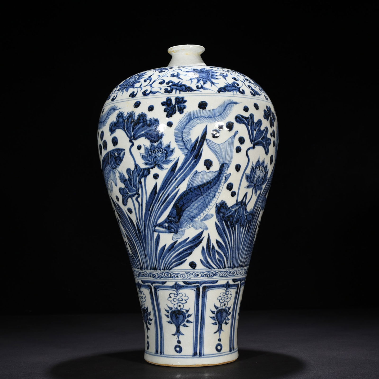 Chinese blue and white porcelain vase Yuan dynasty - 3