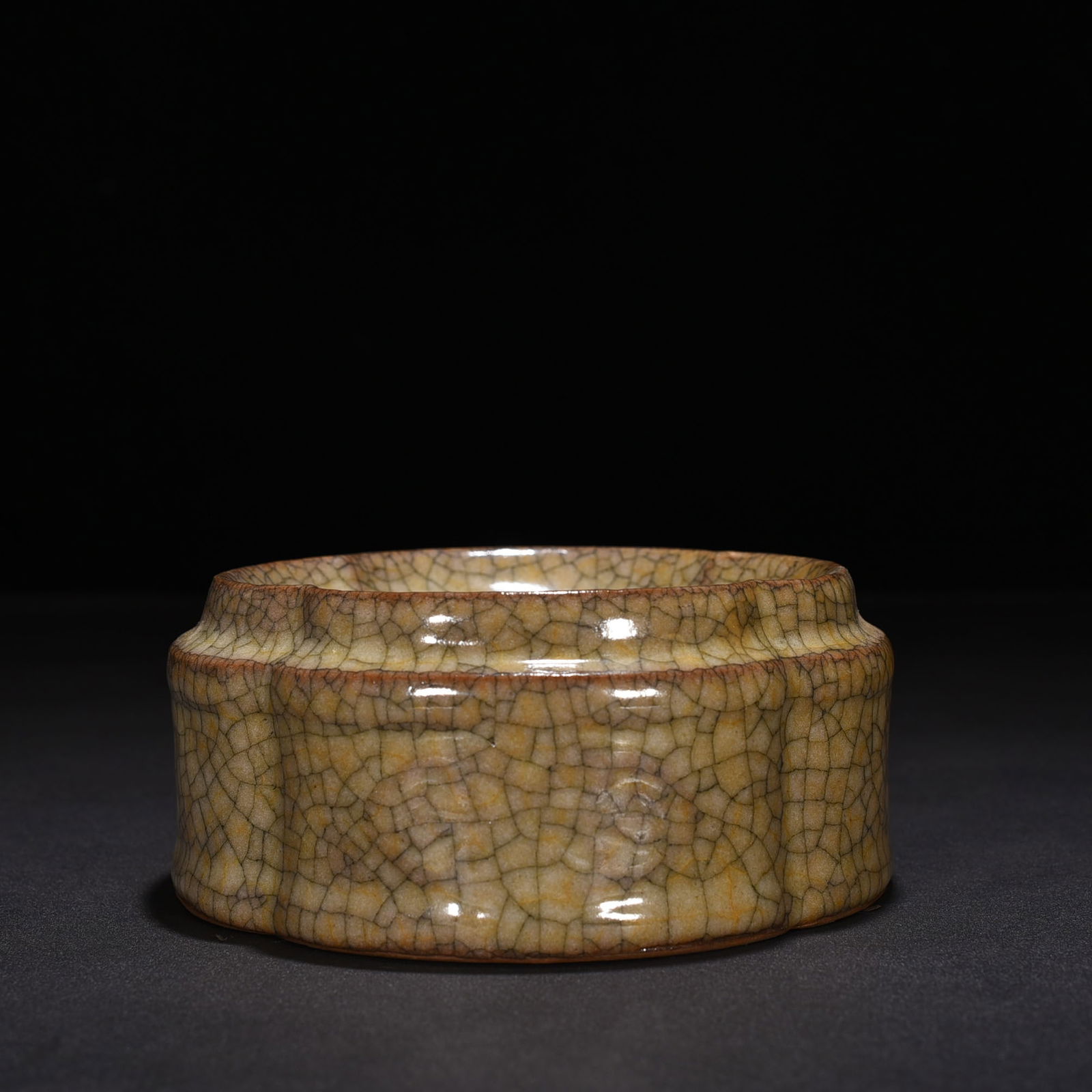 Chinese ge kiln porcelain washer Song dynasty (1 of 6)