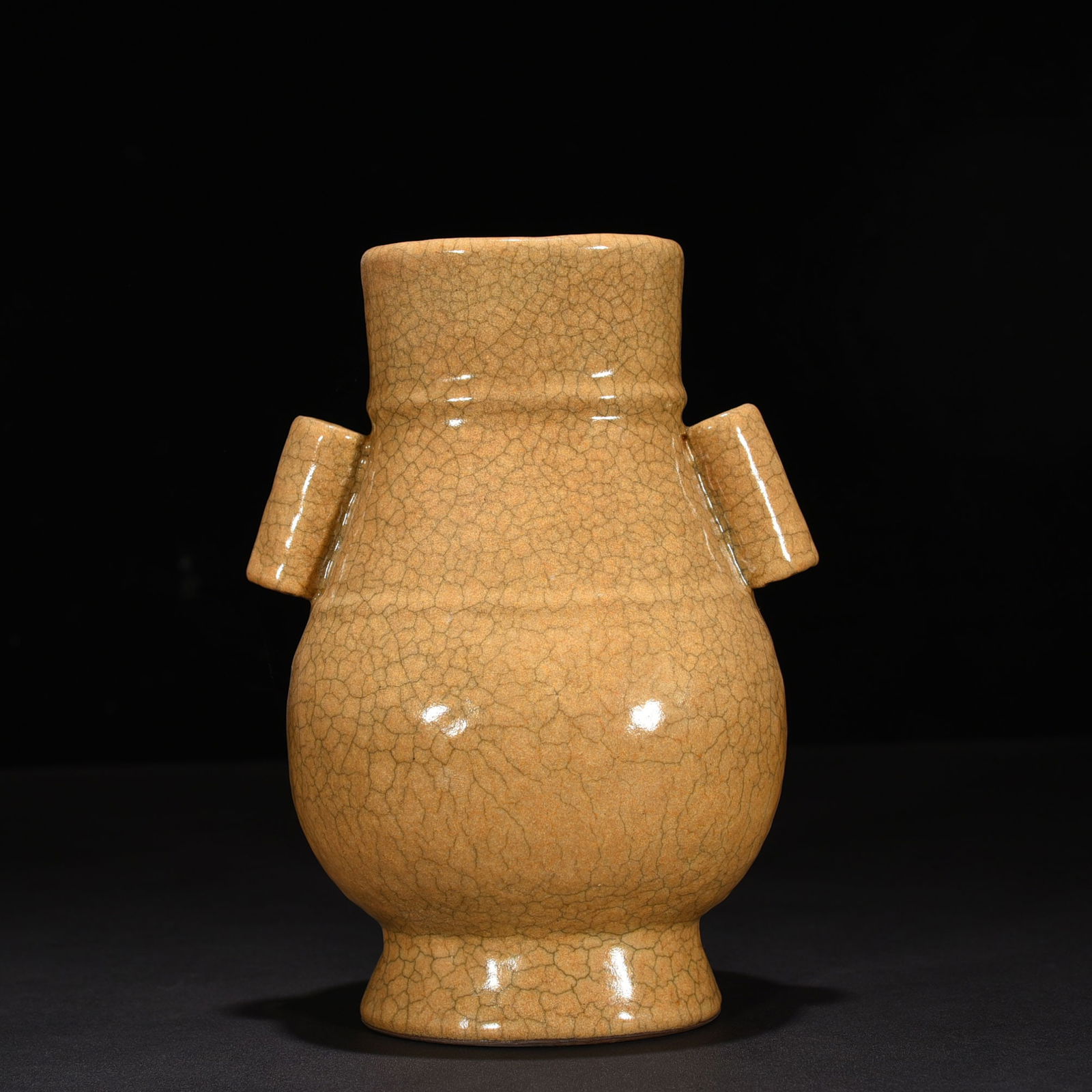 Song Dynasty ge kiln through ears vase: Size: Height 23 cm - Width 16 cm Materials: Porcelain Time Period: Song dynasty Manufactured Date: 10th-c Object: Chinese Antique ⛨ Purchase With Confidence ✔ Verified Auction House