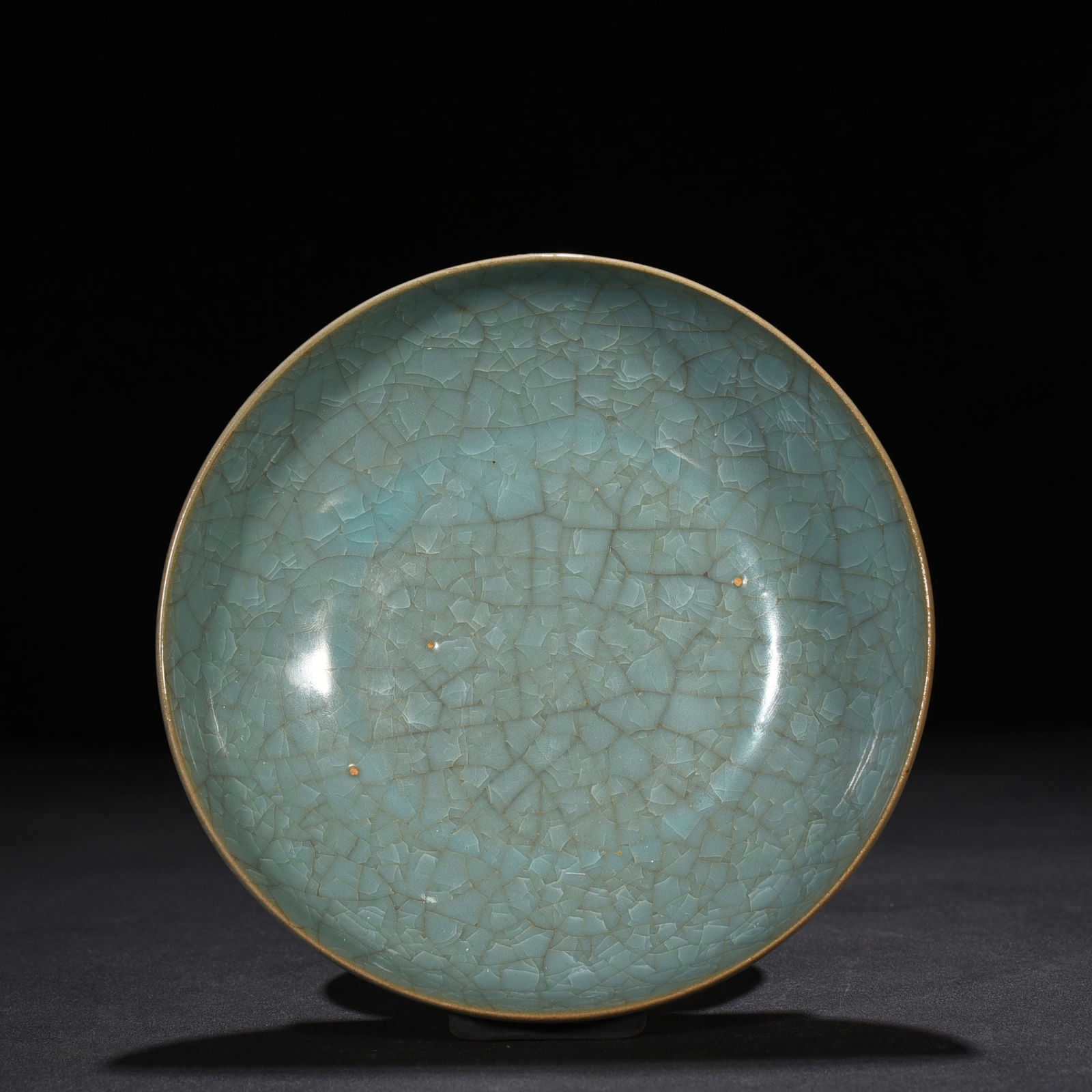 Song Dynasty Ru Kiln ice cracked azure glaze round wash (1 of 6)