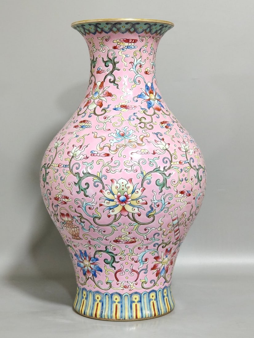 Qing Dynasty Daoguang Fendi Auspicious Eight Treasures Vase Pair - 2