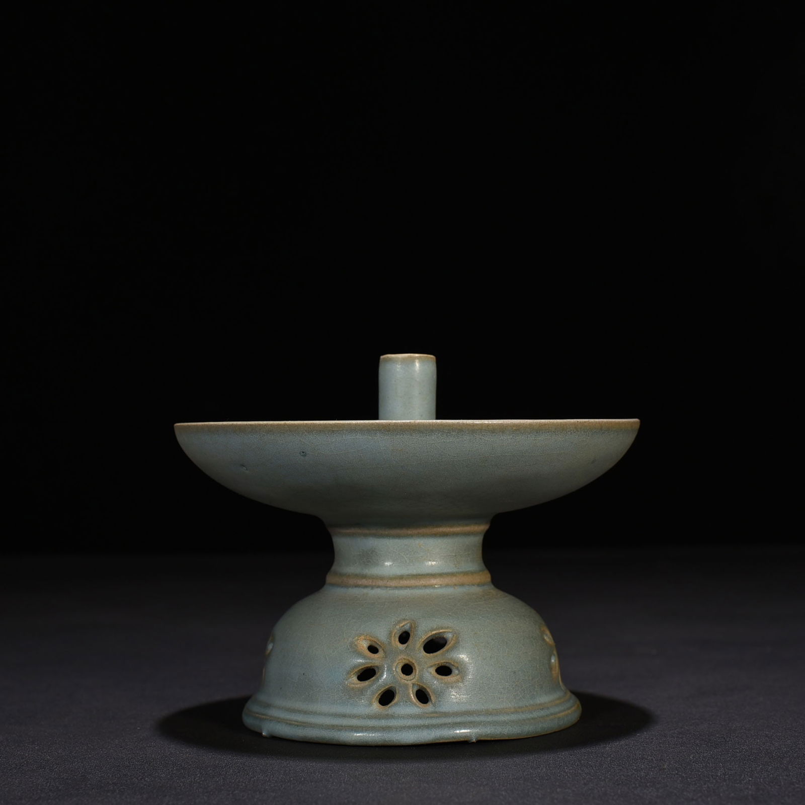 Song Dynasty Ru kiln azure glaze oil lamp: Size: Width 13 cm - Height 11 cm Materials: Porcelain Time Period: Song dynasty Manufactured Date: 10th-c Period Object: Chinese Antique ⛨ Purchase With Confidence ✔ Verified Auctio