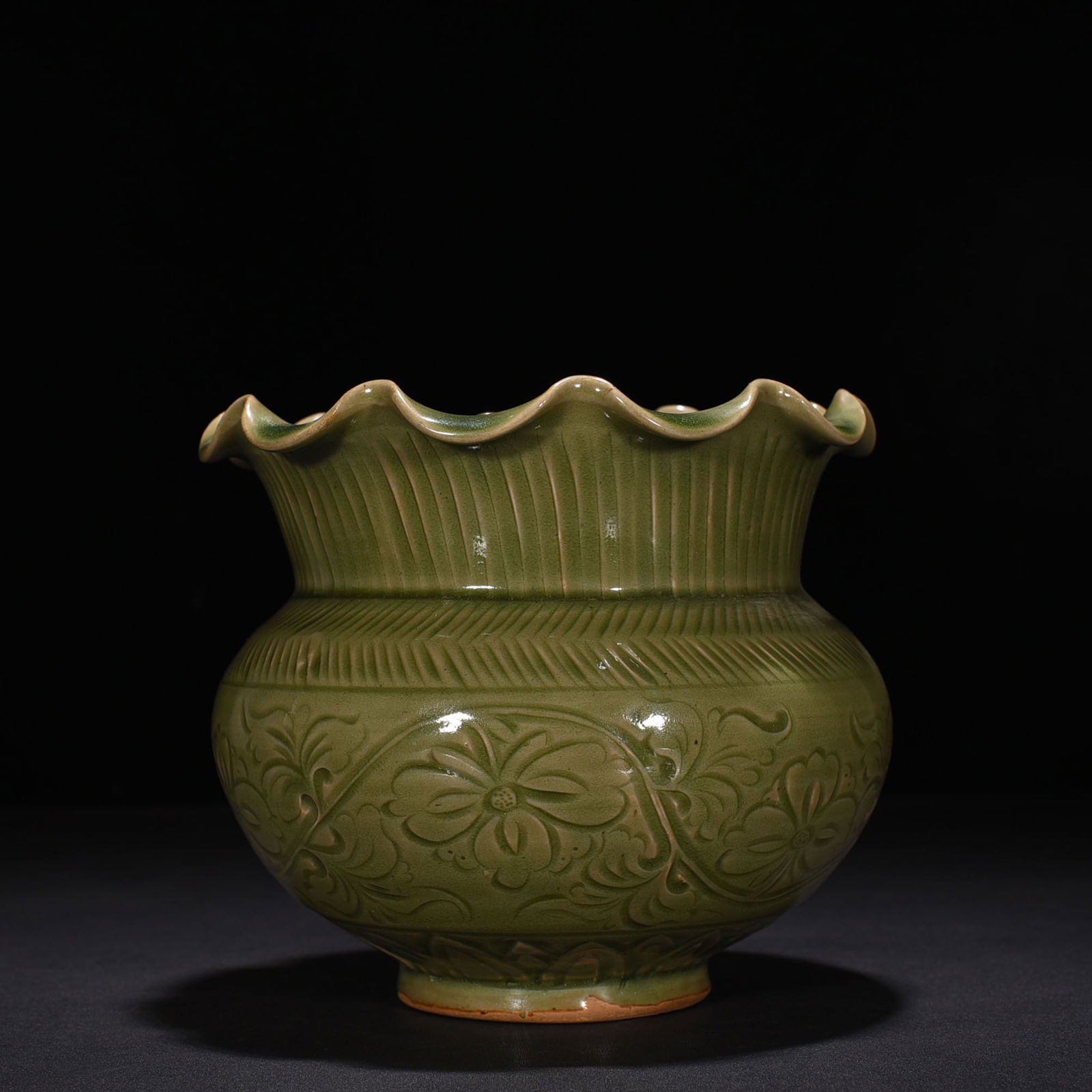 Song Dynasty Yaozhou kiln carved slag bucket: Size: Height 18 cm - Width 15 cm Materials: Porcelain Time Period: Song dynasty Manufactured Date: 10th-c Object: Chinese Antique ⛨ Purchase With Confidence ✔ Verified Auction House