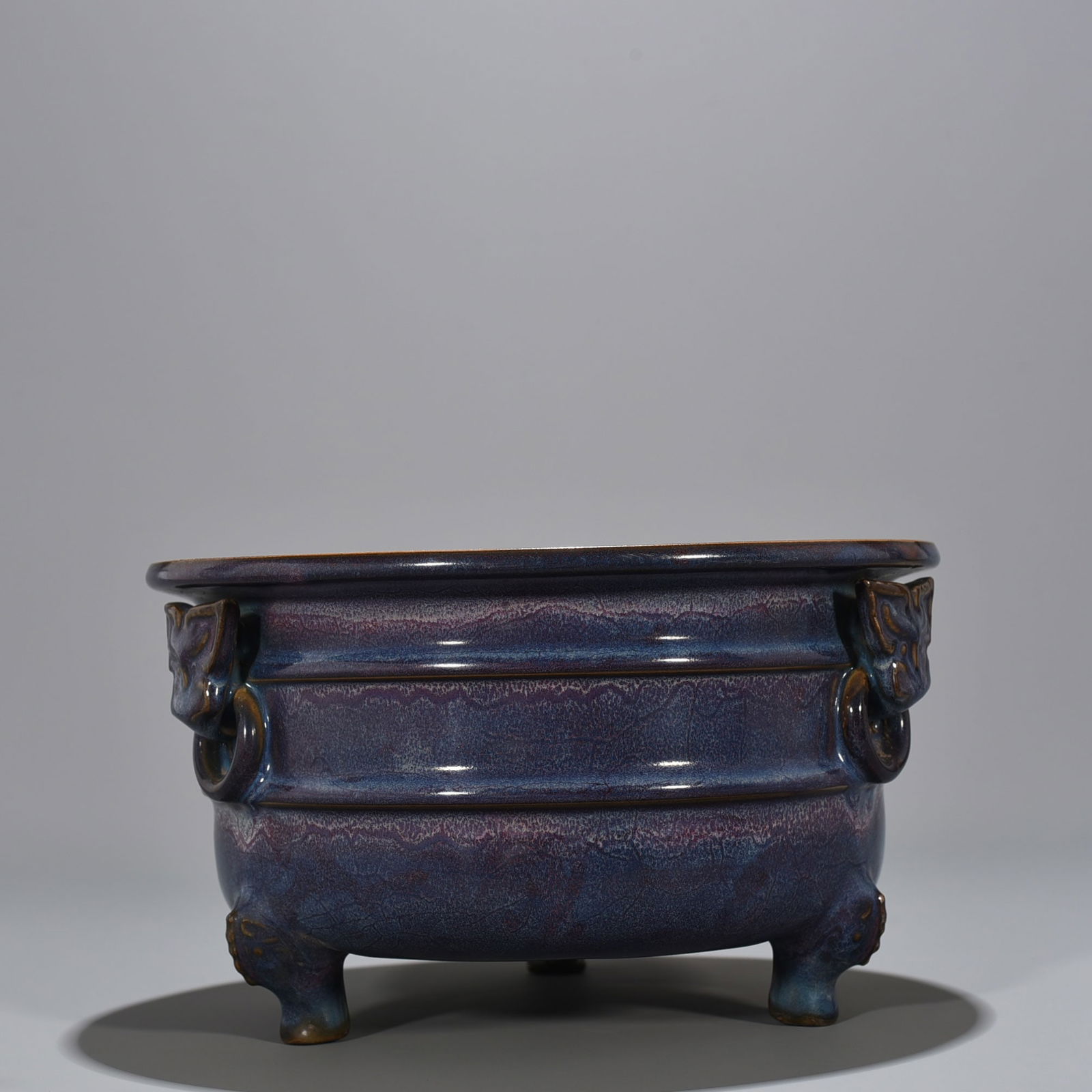 Song Dynasty Jun kiln rose purple glaze three-legged furnace (1 of 9)