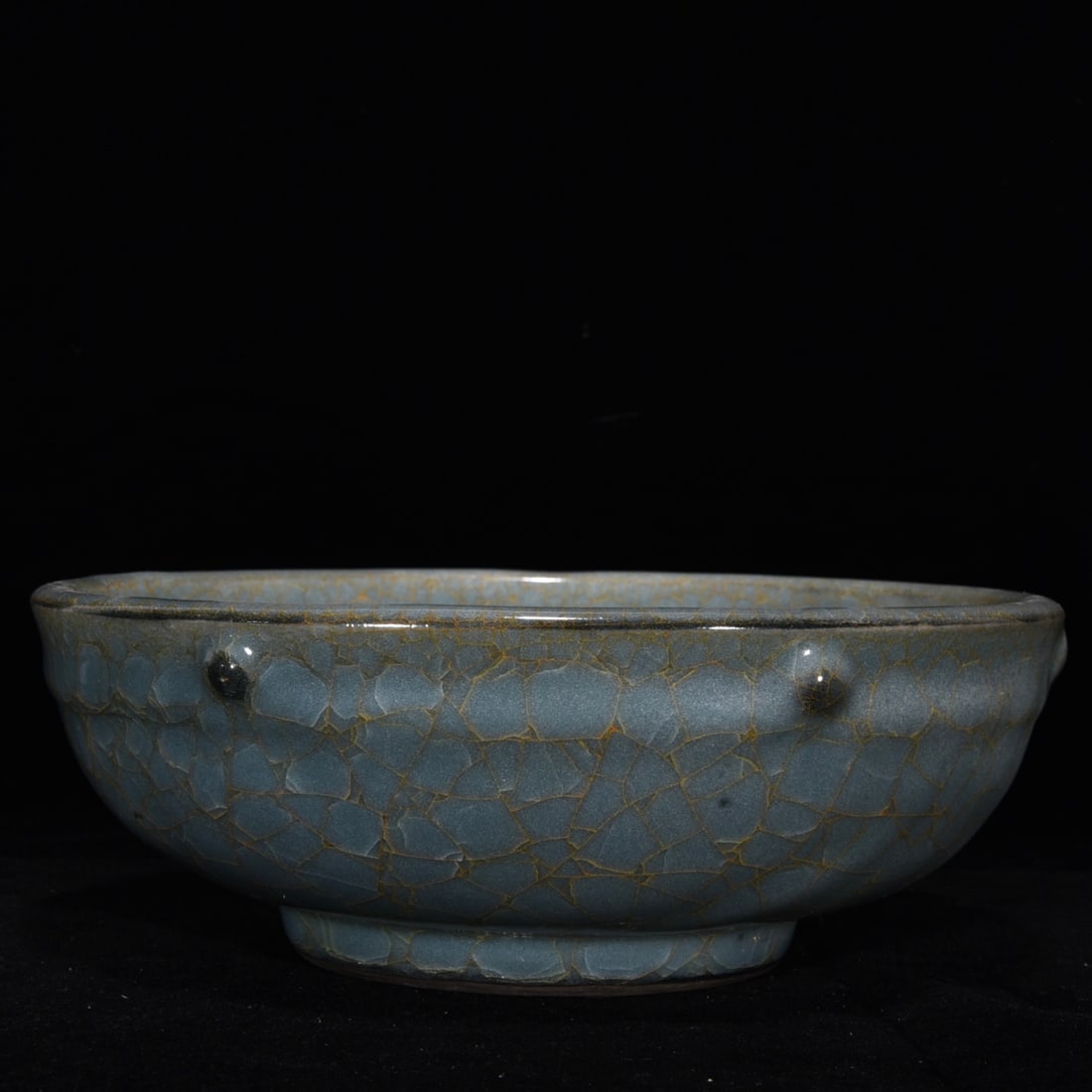 Song Dynasty official kiln ice cracked bottom inscription drum nail washer: Size: Width 22 cm - Height 8 cm Materials: Porcelain Time Period: Song dynasty Manufactured Date: 10th-c Period Object: Chinese Antique ⛨ Purchase With Confidence ✔ Verified Auction