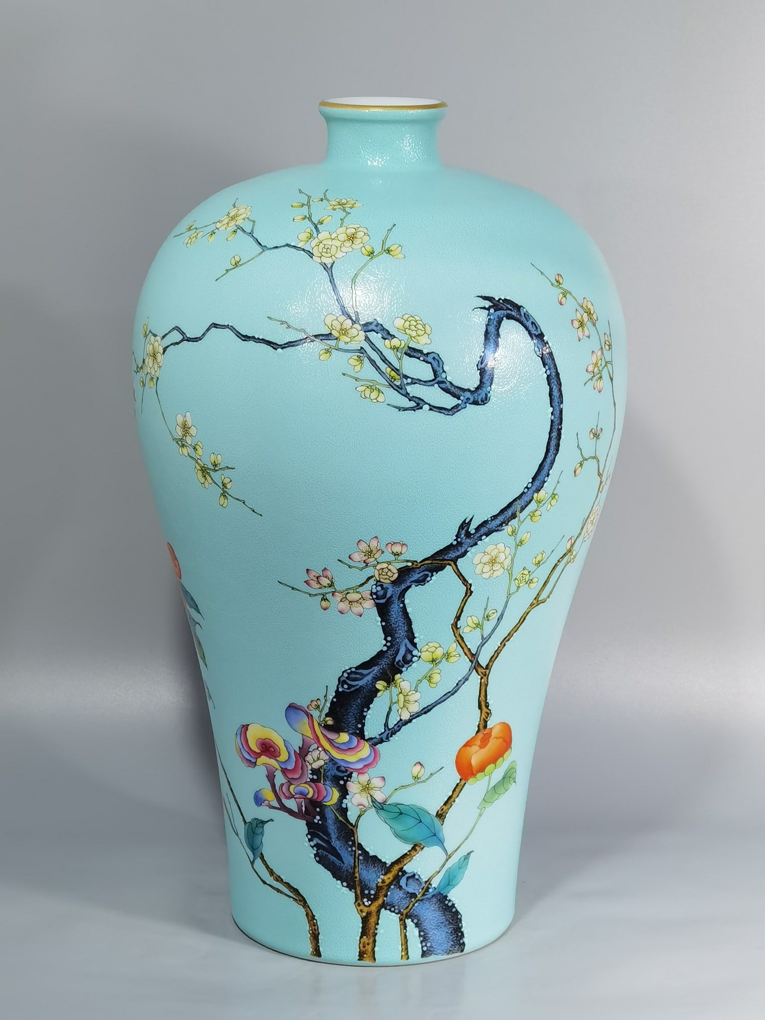 Qing Dynasty Yongzheng Period Plum Blossom Poems on Green Land Plum Vase (1 of 9)