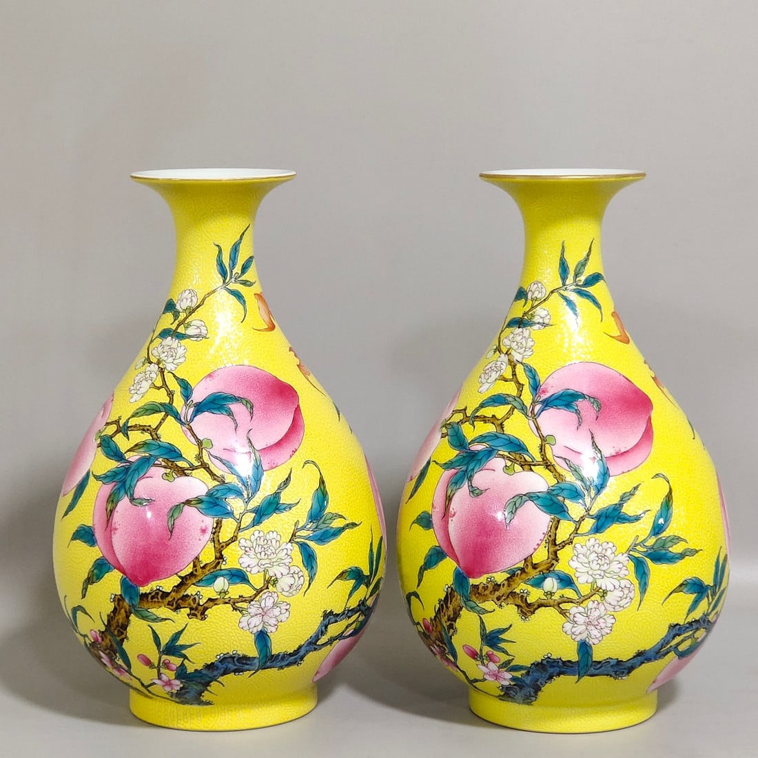 Qing Dynasty Yongzheng lemon yellow glaze carved Wufushou peach jade pot spring vase: Size: Height 19.8 cm - Width 12 cm Materials: Porcelain Time Period: Qing dynasty Manufactured Date: Yongzheng Mark & Period Object: Chinese Antique ⛨ Purchase With Confidence ✔ Ver