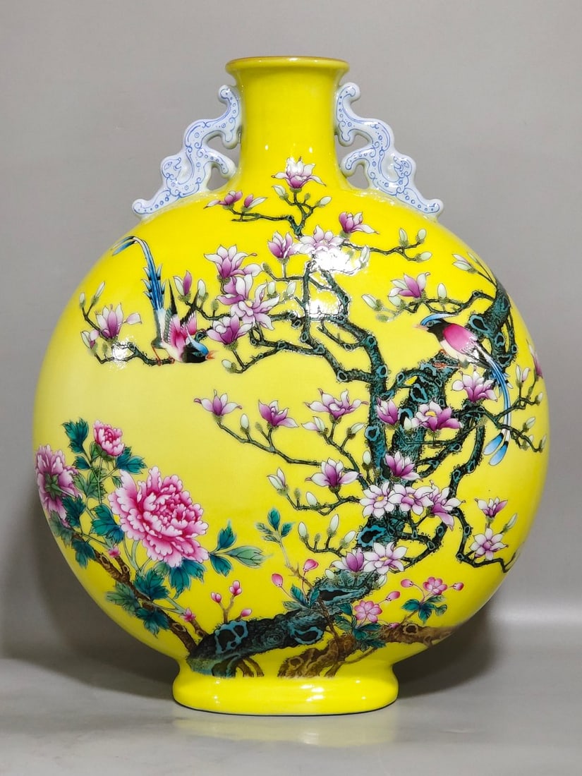 Chinese famille rose porcelain vase Qing dynasty Yongzheng Mark & Period (1 of 8)