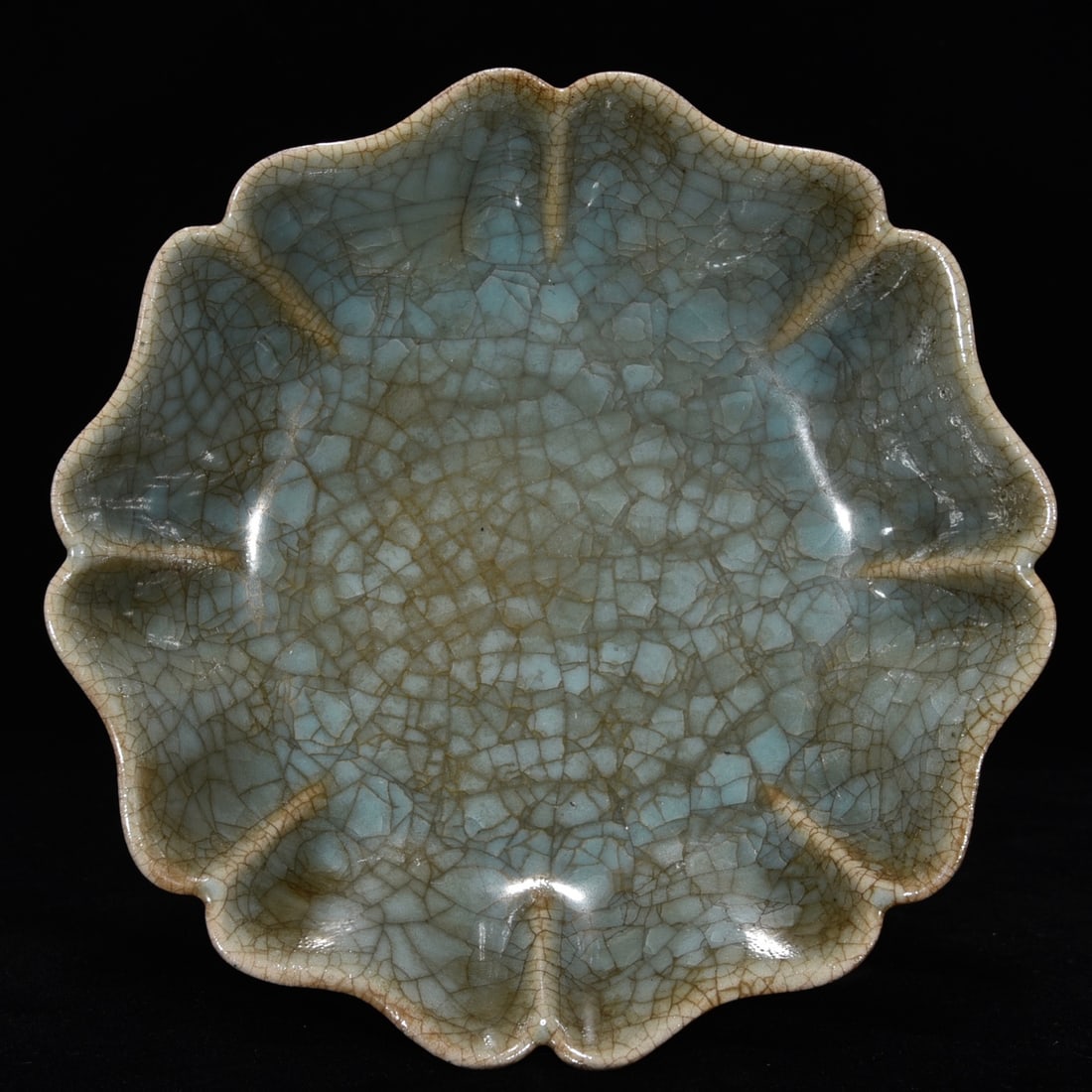 Song Dynasty Ru Kiln ice cracked multi-edge washer (1 of 9)