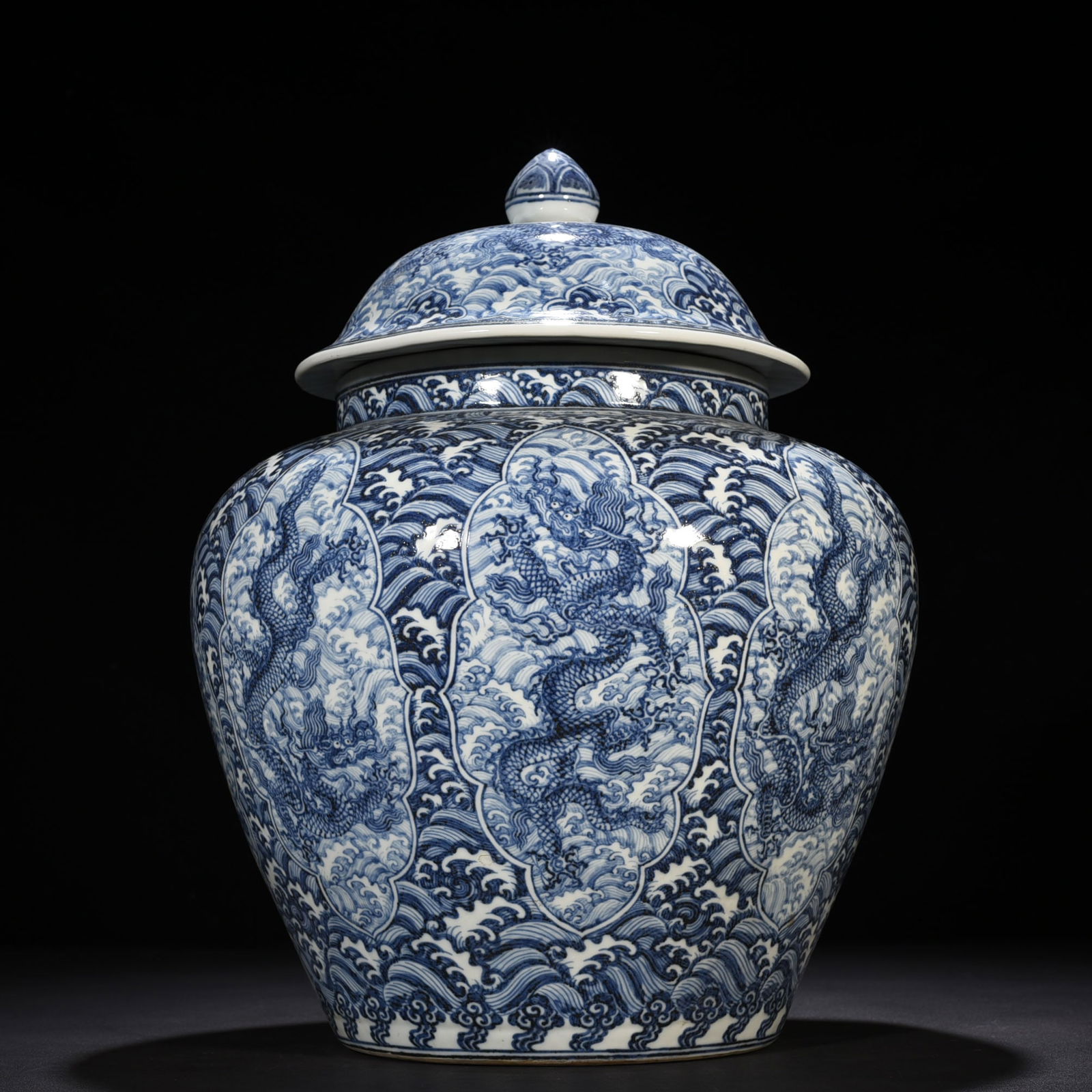 Ming Dynasty Xuande blue and white seawater nine dragon porcelain general jar: Size: Height 43 cm - Width 33 cm Materials: Porcelain Time Period: Ming dynasty Manufactured Date: Xuande Mark & Period Object: Chinese Antique ⛨ Purchase With Confidence ✔ Verified
