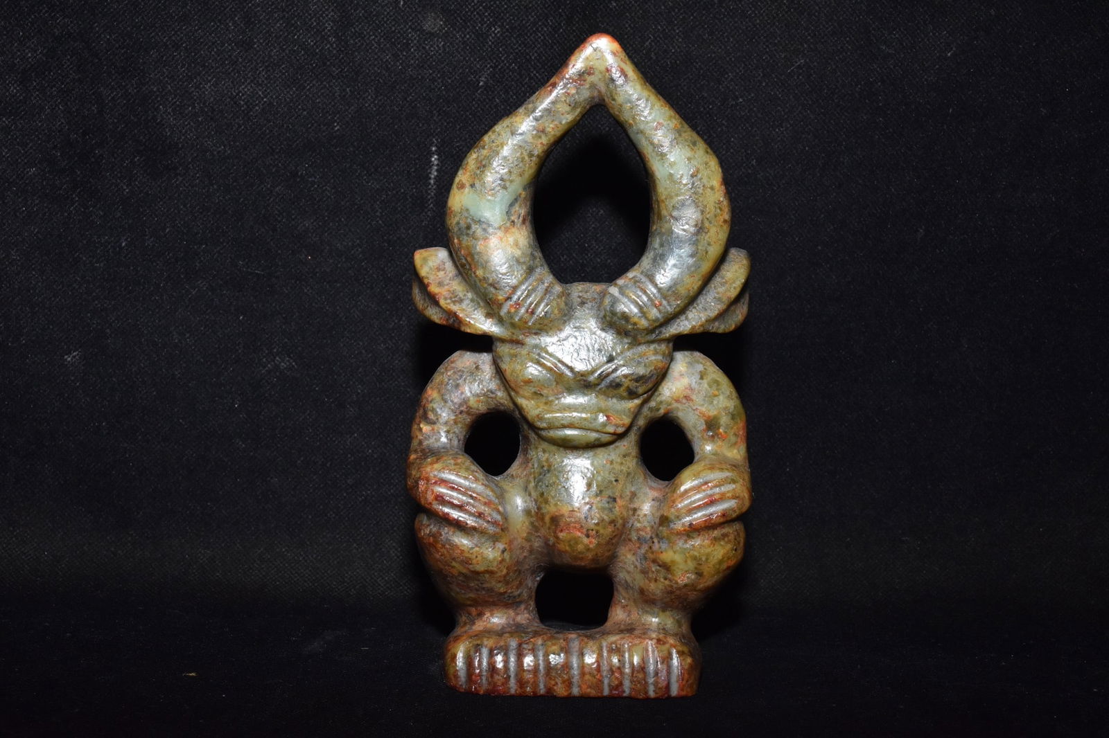 Chinese Hongshan culture jade carved ornaments (1 of 10)